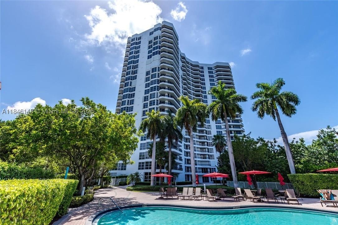 Aventura photo 1
