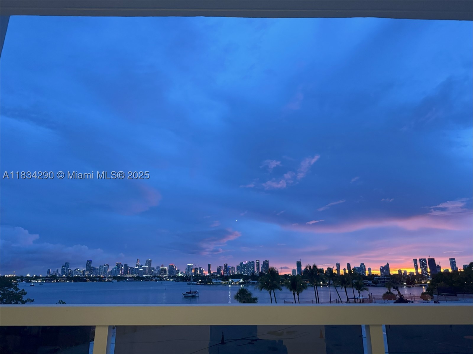 Miami Beach photo 2