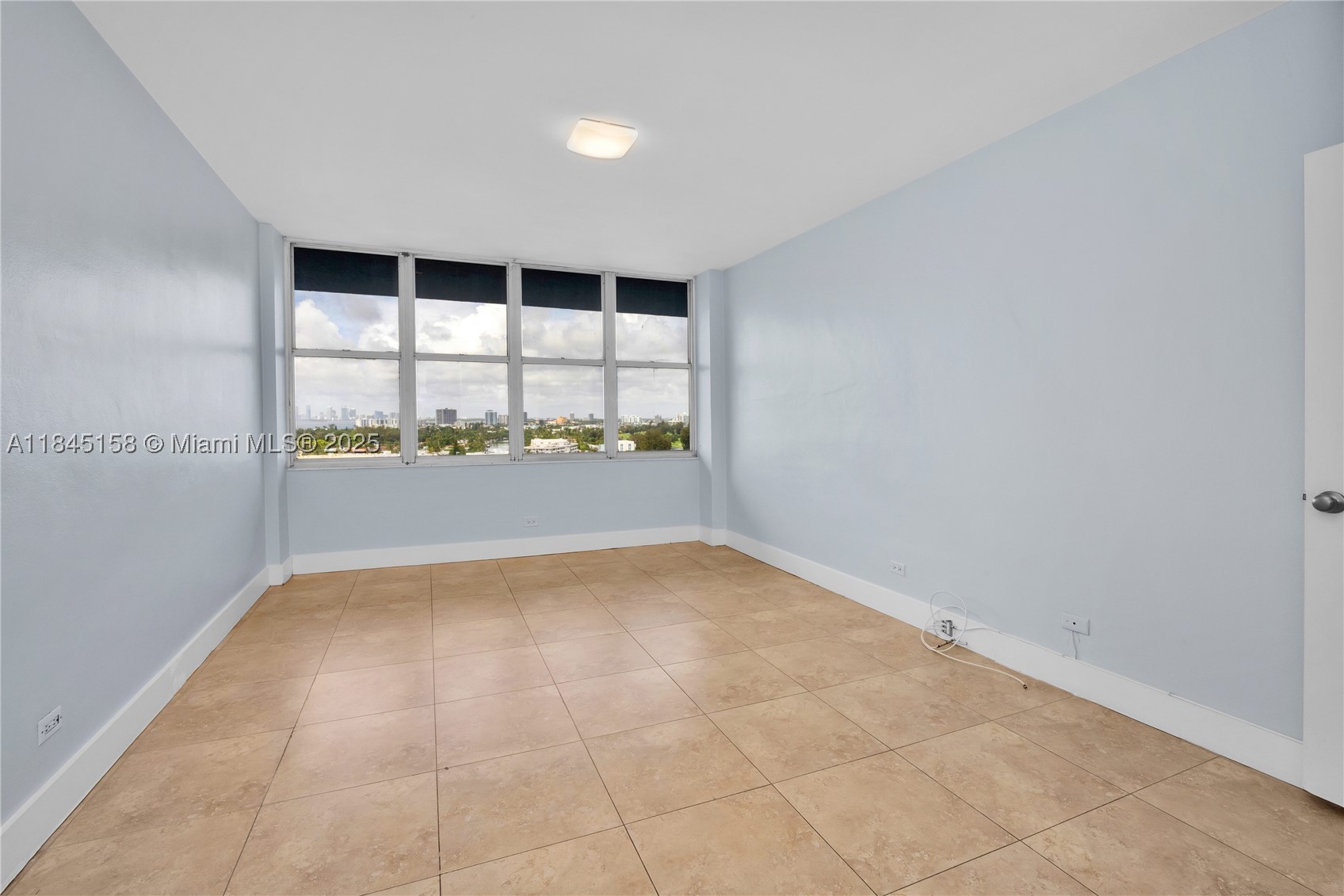 Miami Beach photo 5