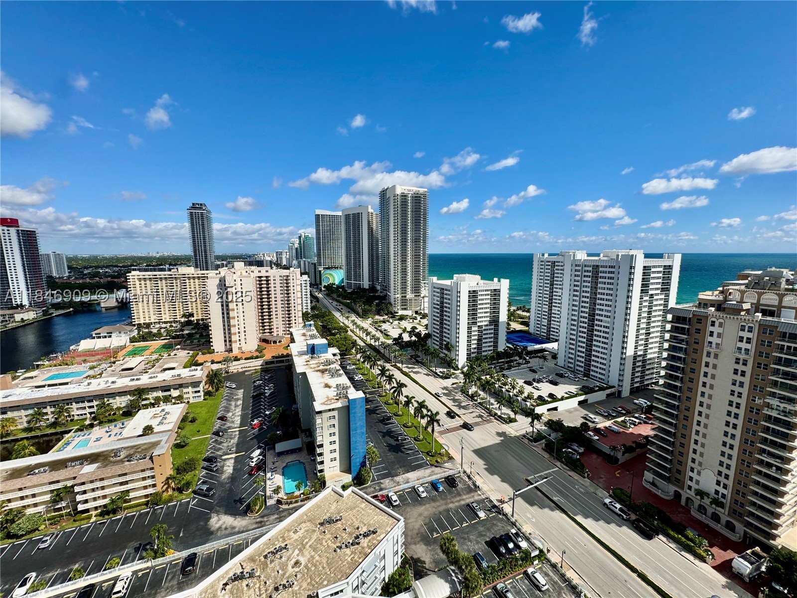 Hallandale Beach photo 2