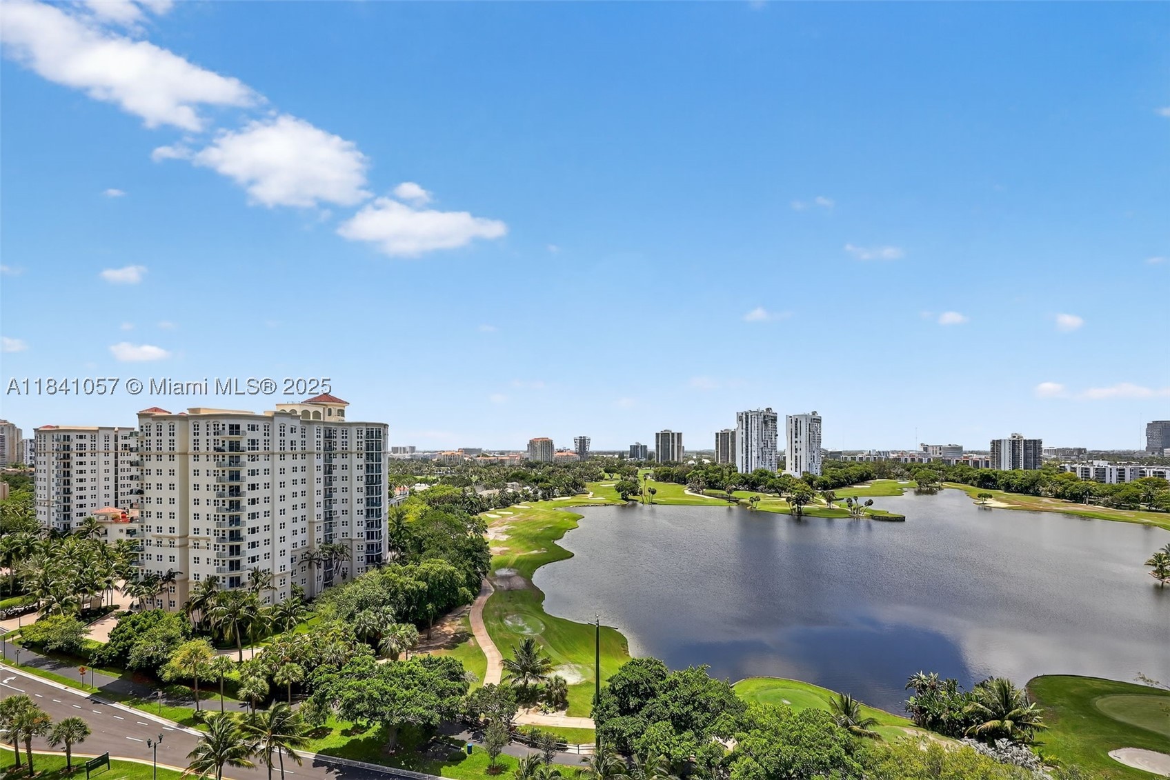Aventura photo 5