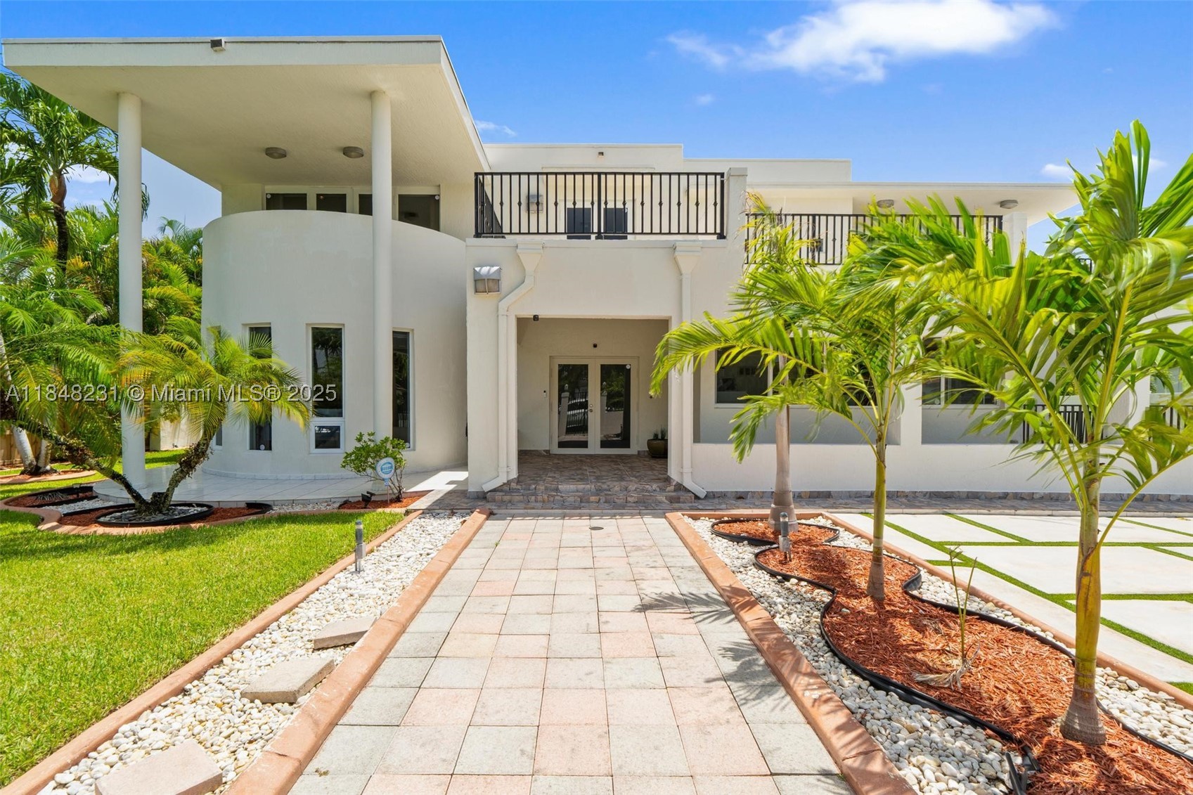 South Miami photo 2