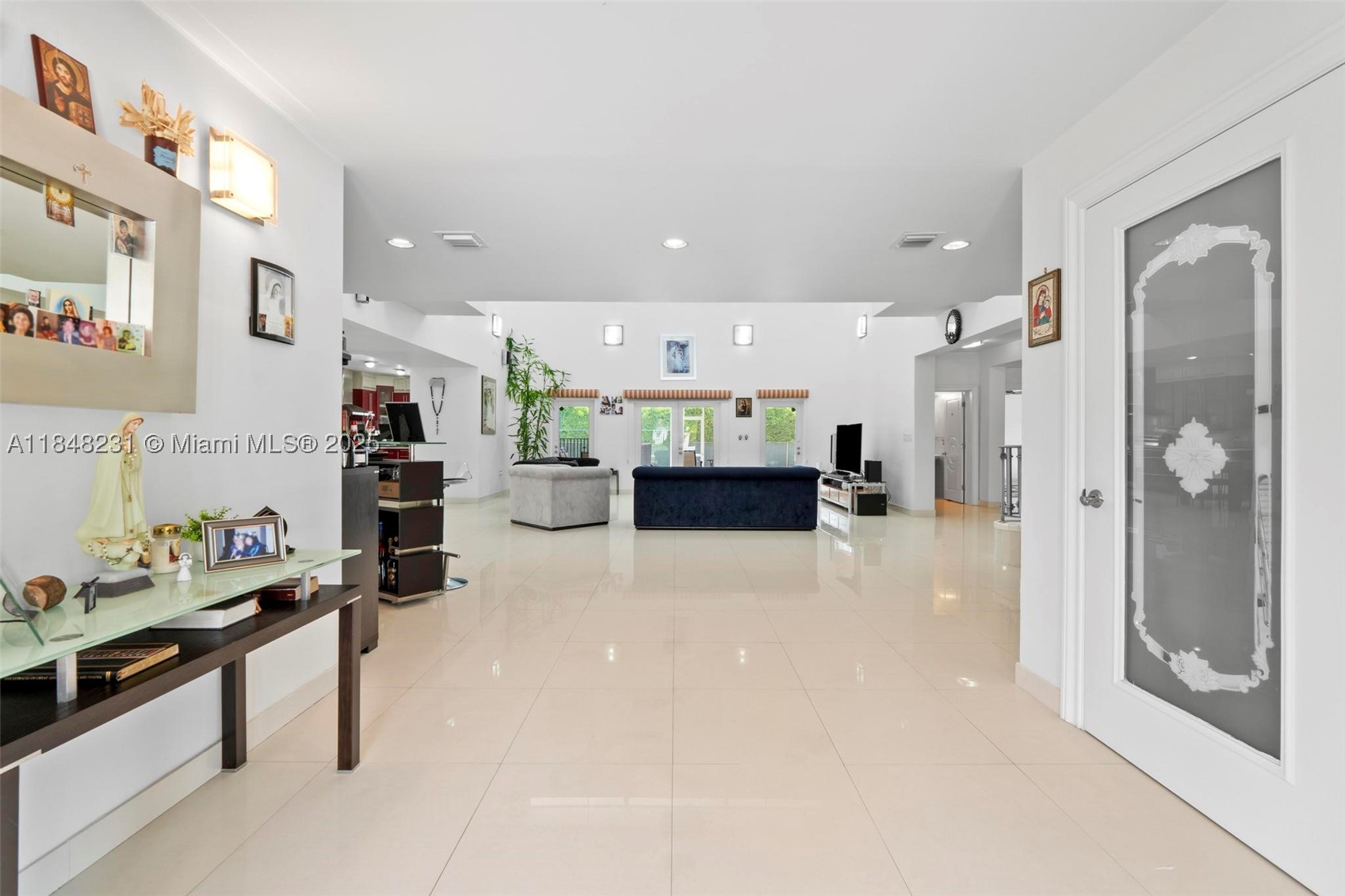 South Miami photo 4