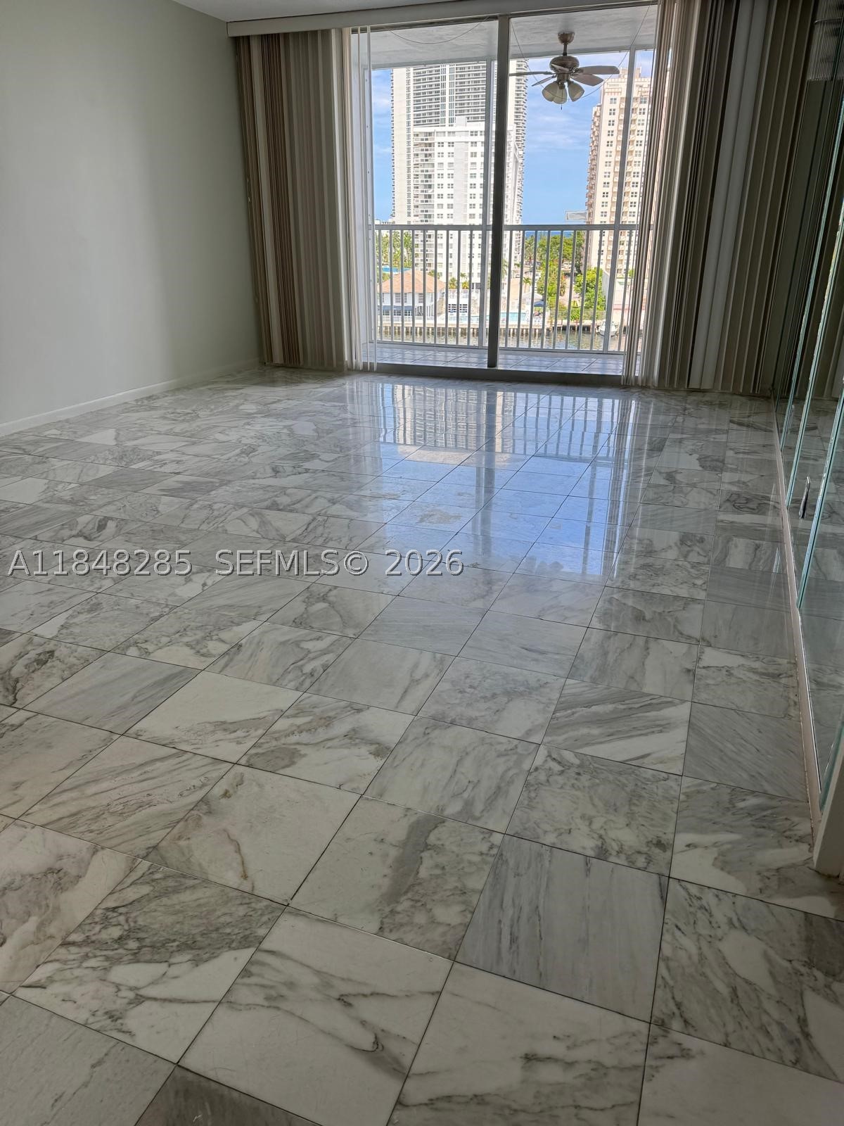Hallandale Beach photo 3