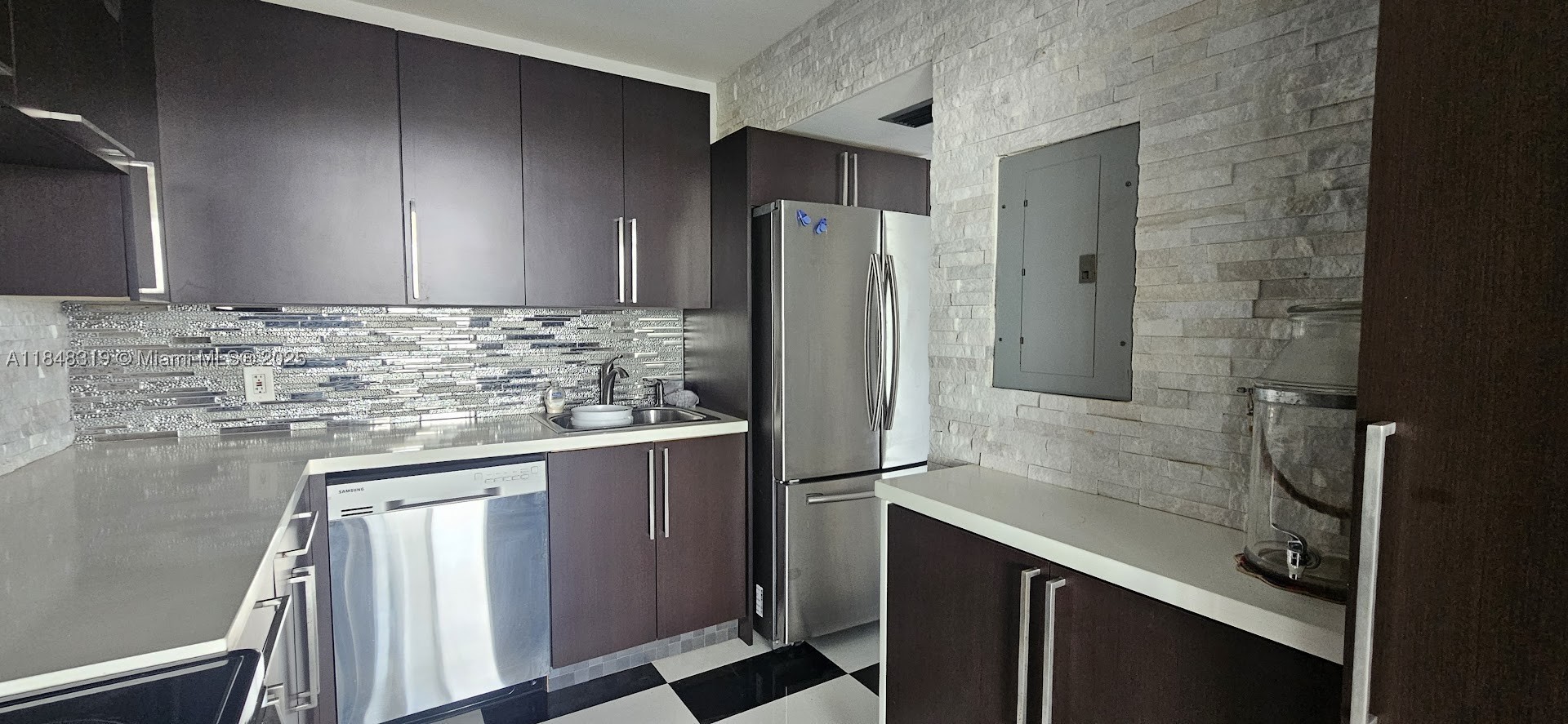 North Miami Beach photo 3
