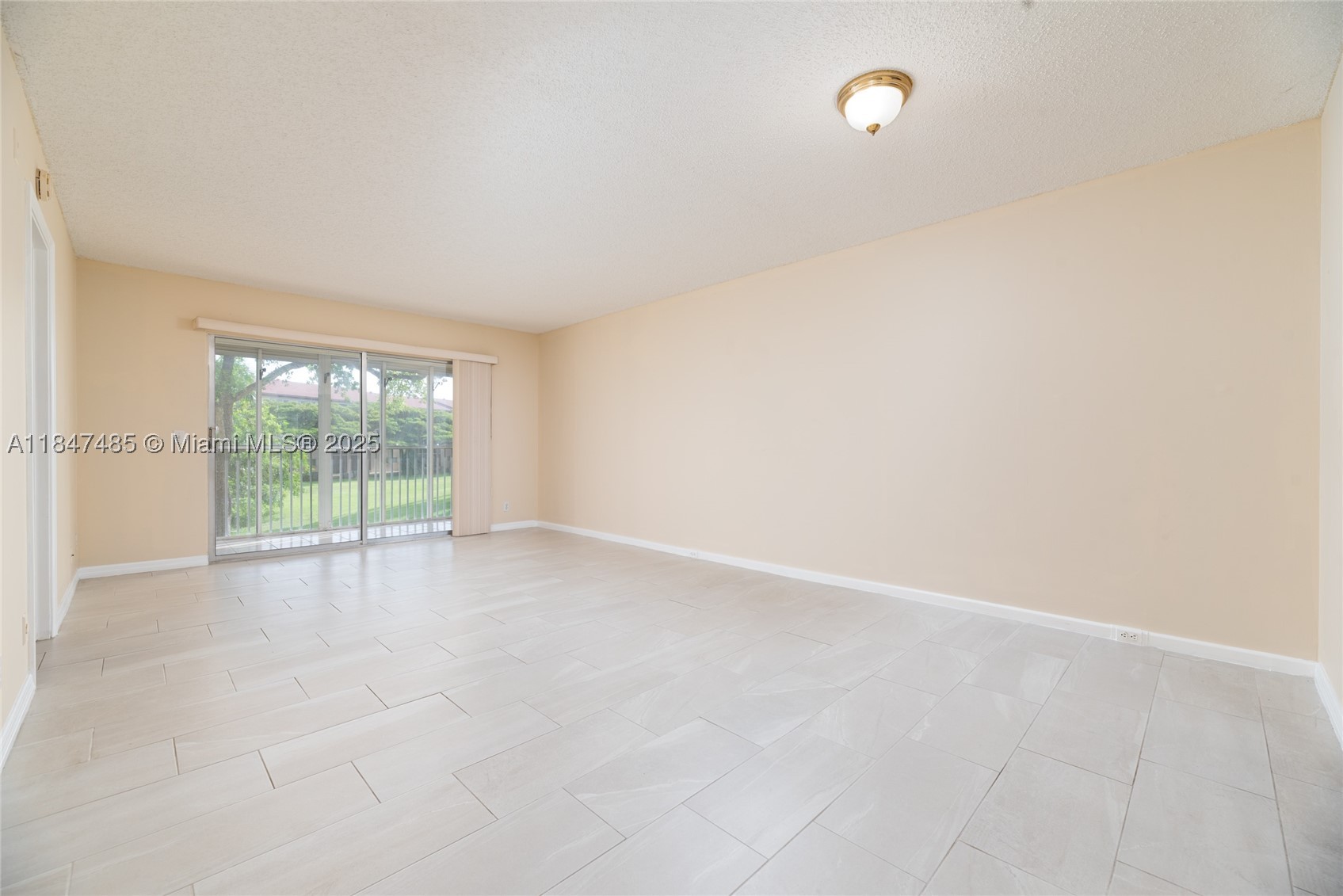 Pembroke Pines photo 4