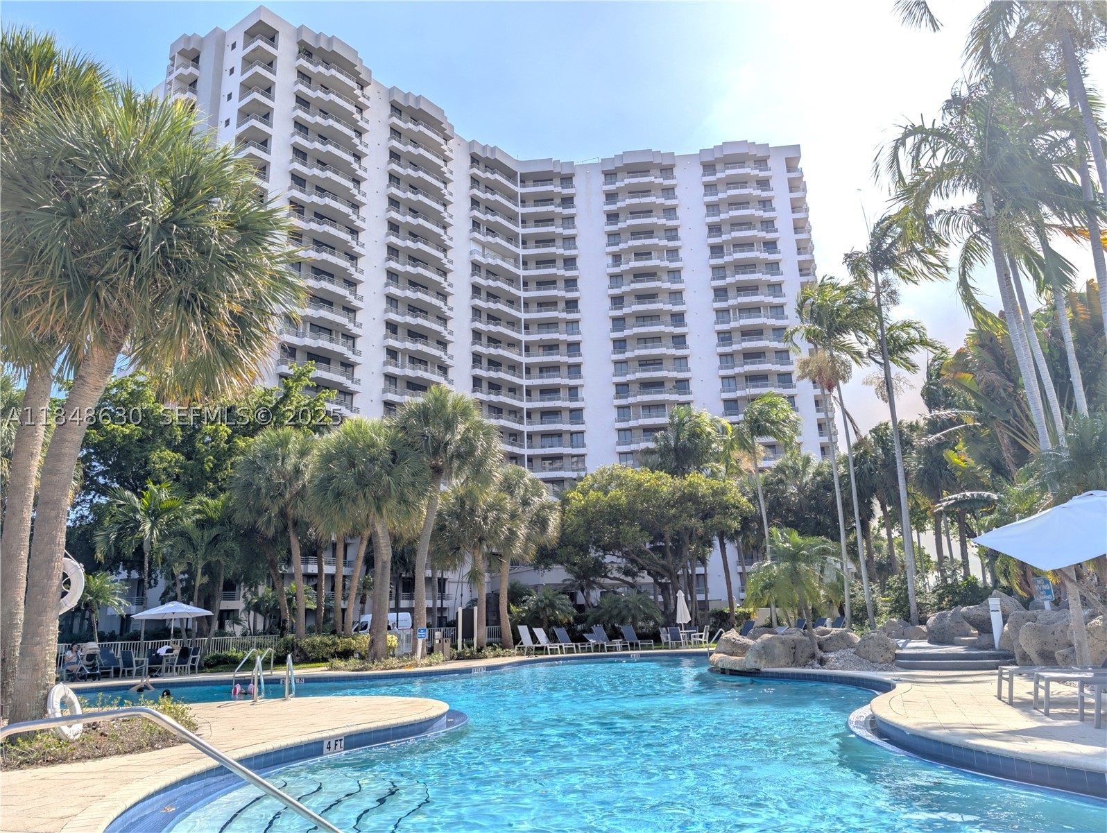 Aventura photo 1