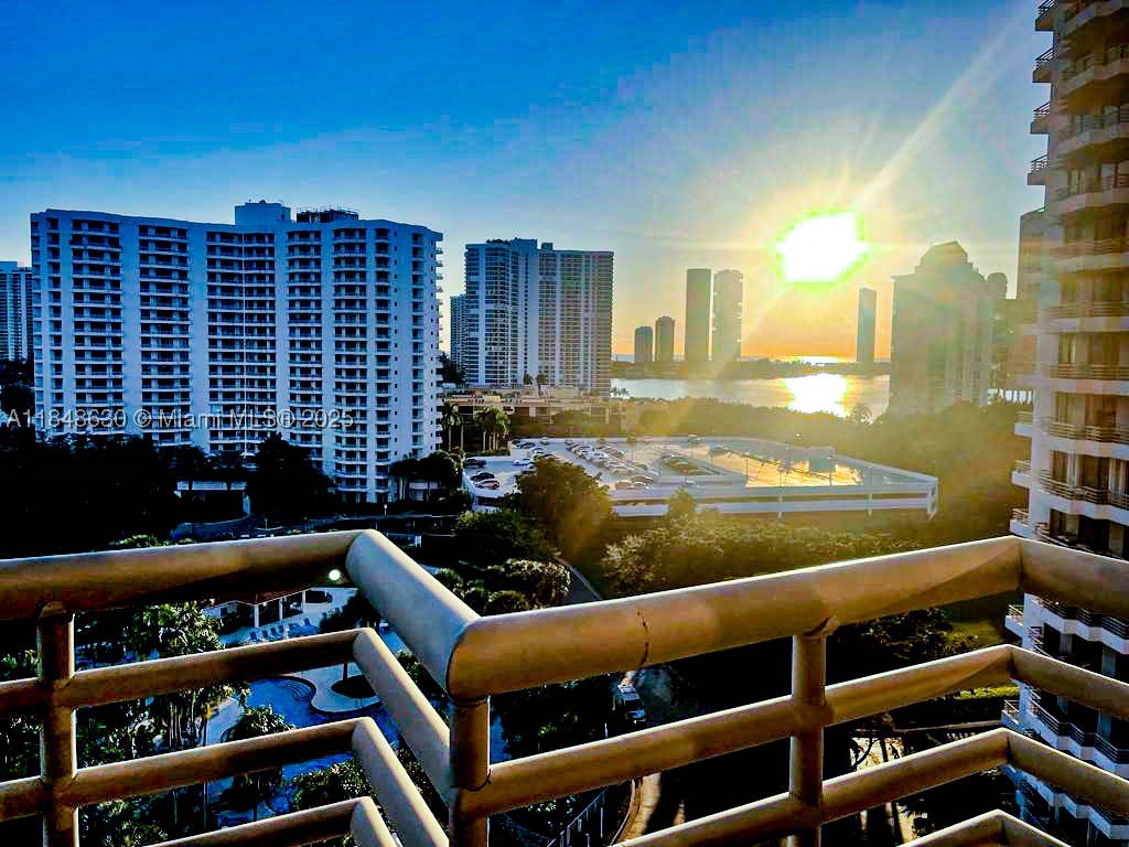 Aventura photo 4