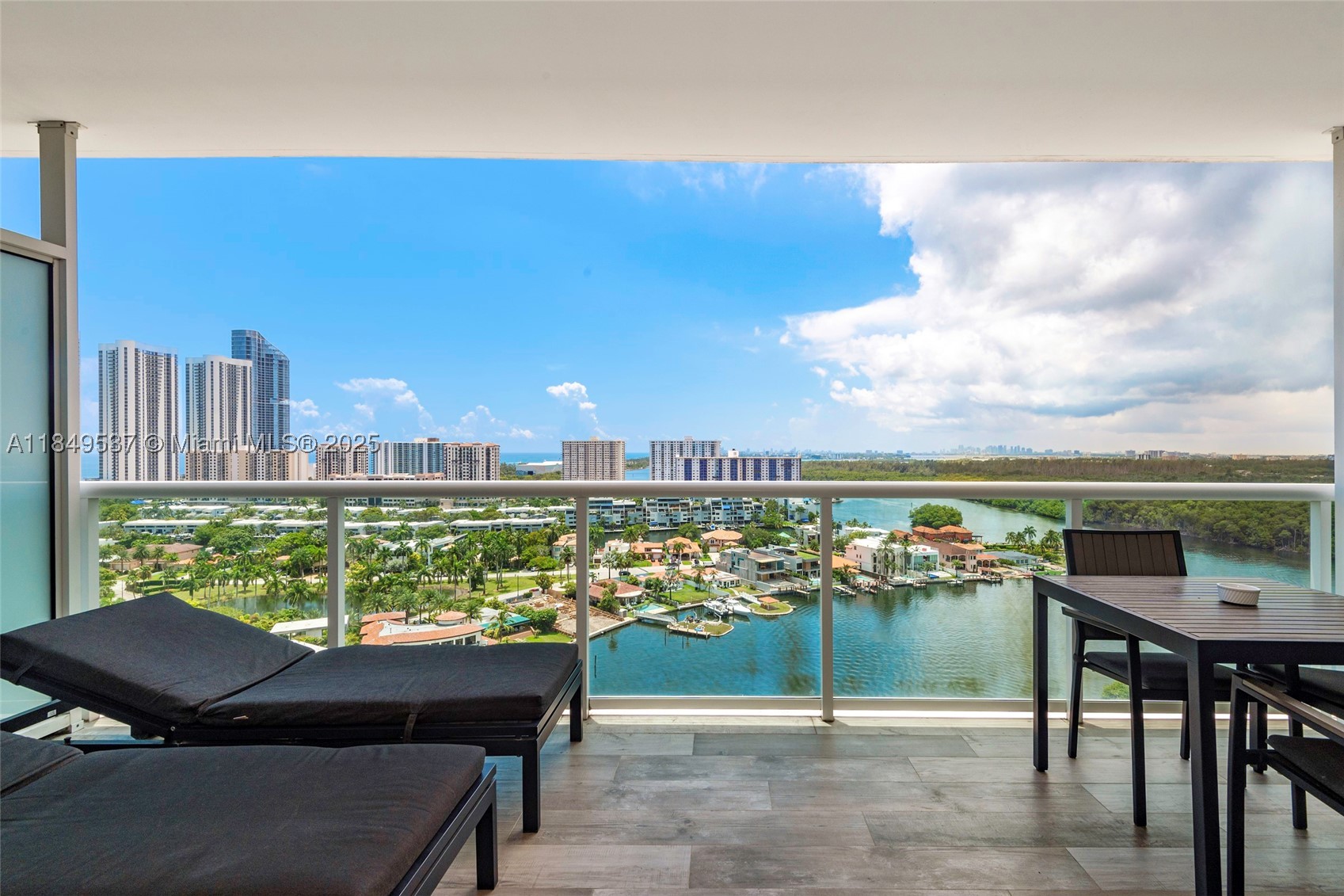 Sunny Isles Beach photo 3