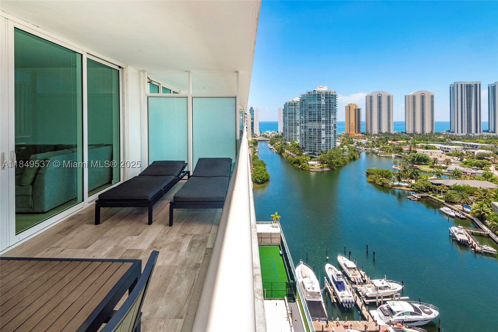 Sunny Isles Beach photo 4