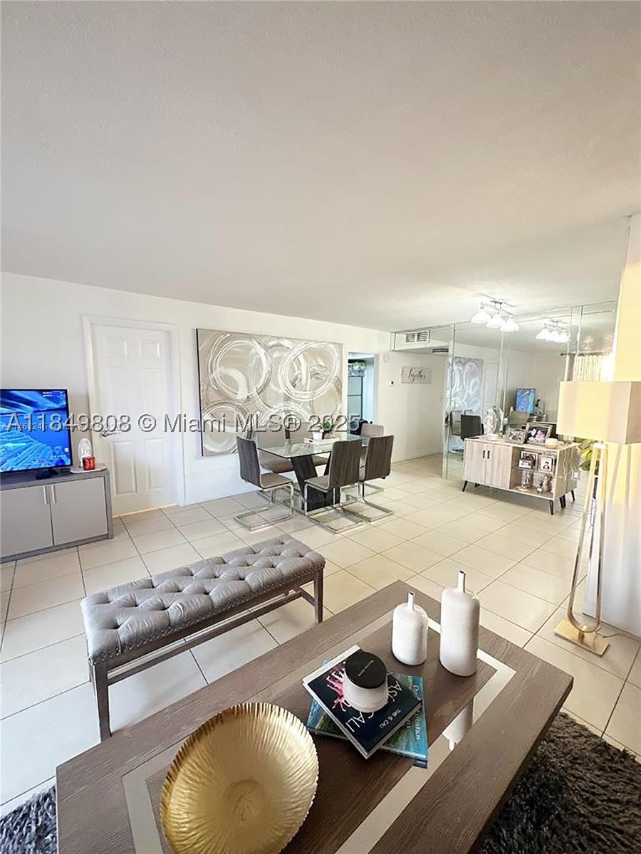 Aventura photo 3