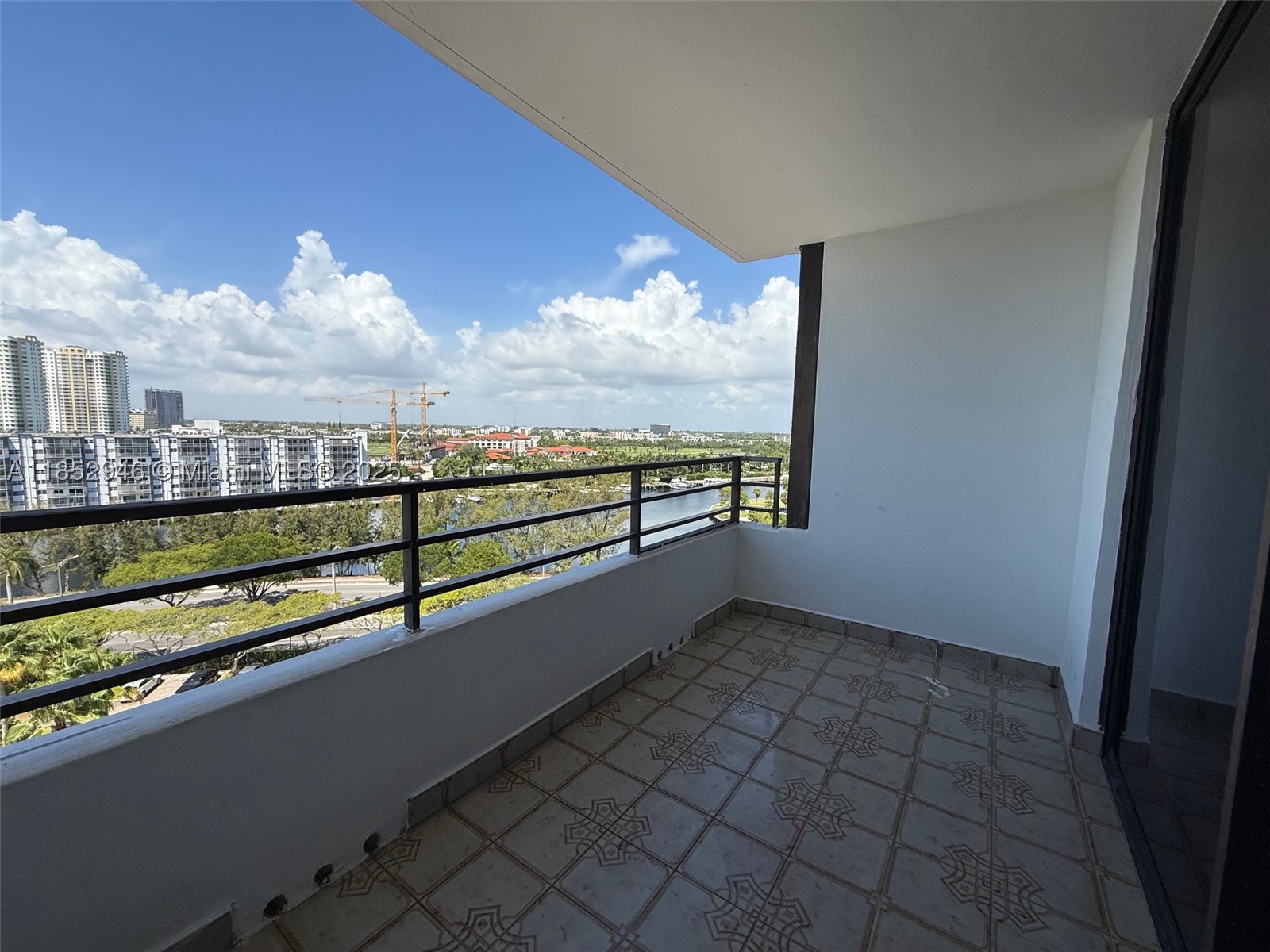 Hallandale Beach photo 3