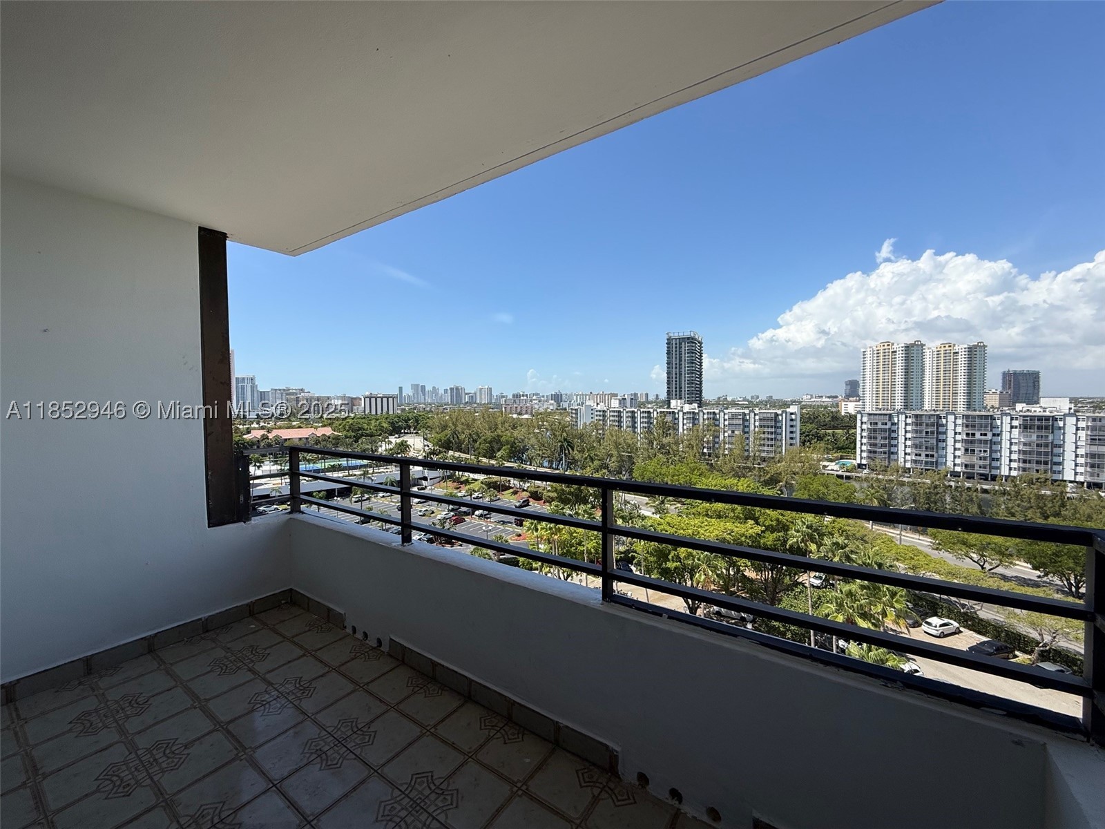 Hallandale Beach photo 4