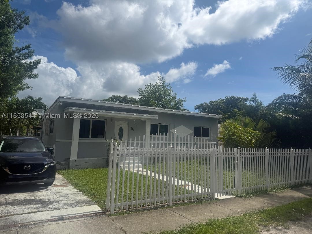 North Miami photo 3