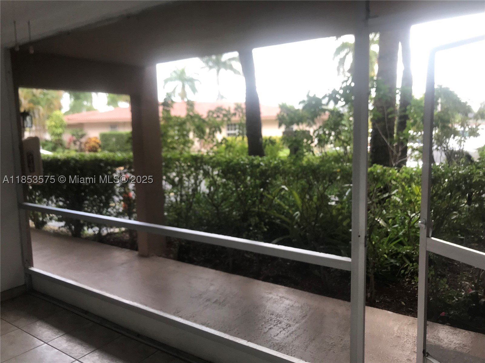 Hallandale Beach photo 3