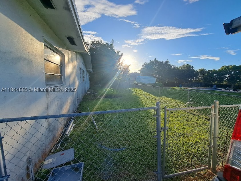 Homestead photo 5