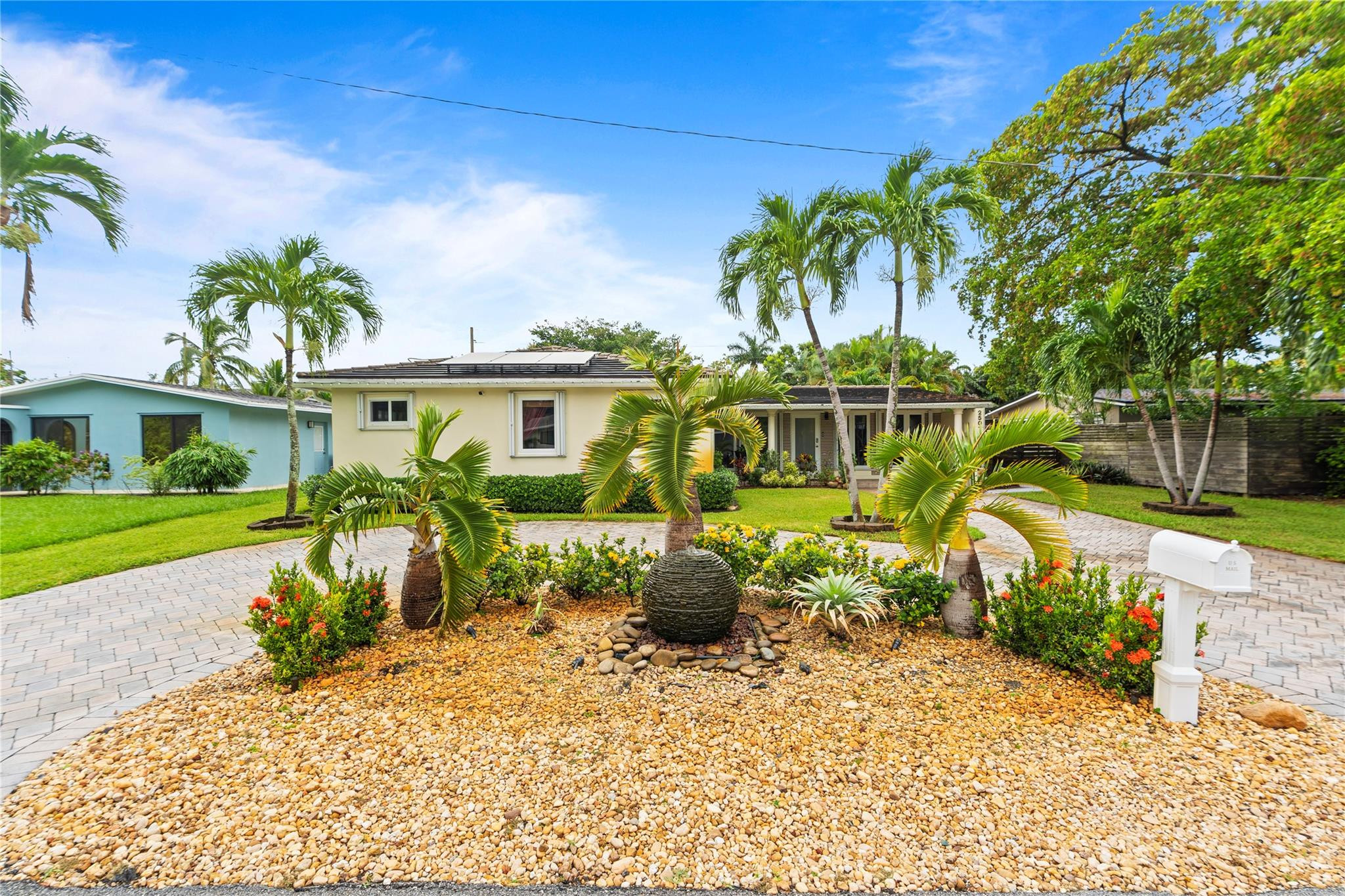 Wilton Manors photo 2