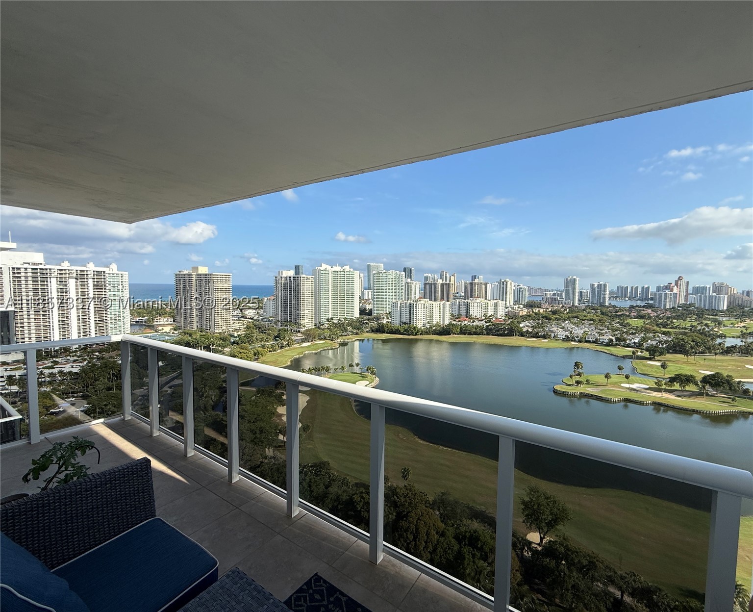 Aventura photo 1
