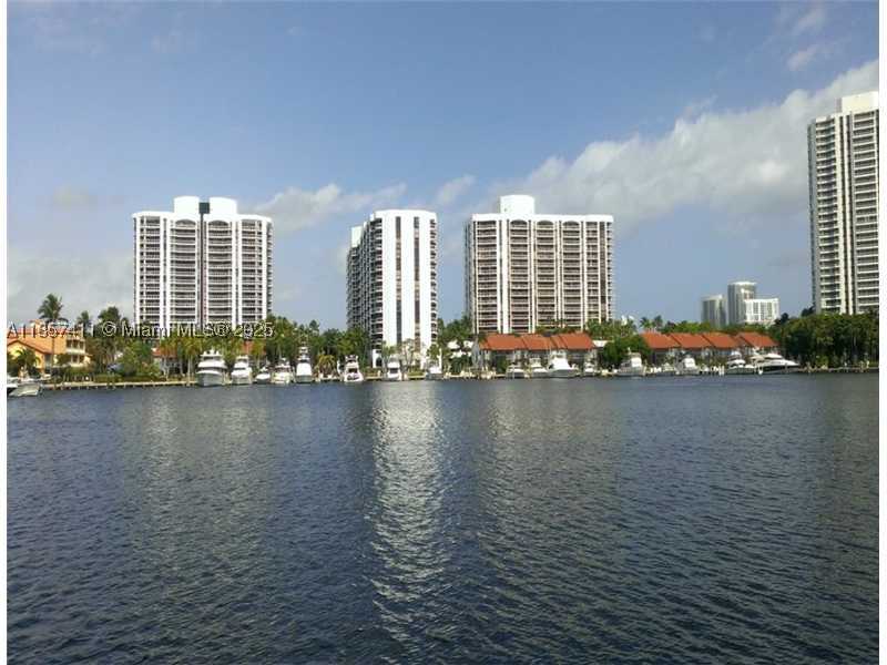 Aventura photo 1