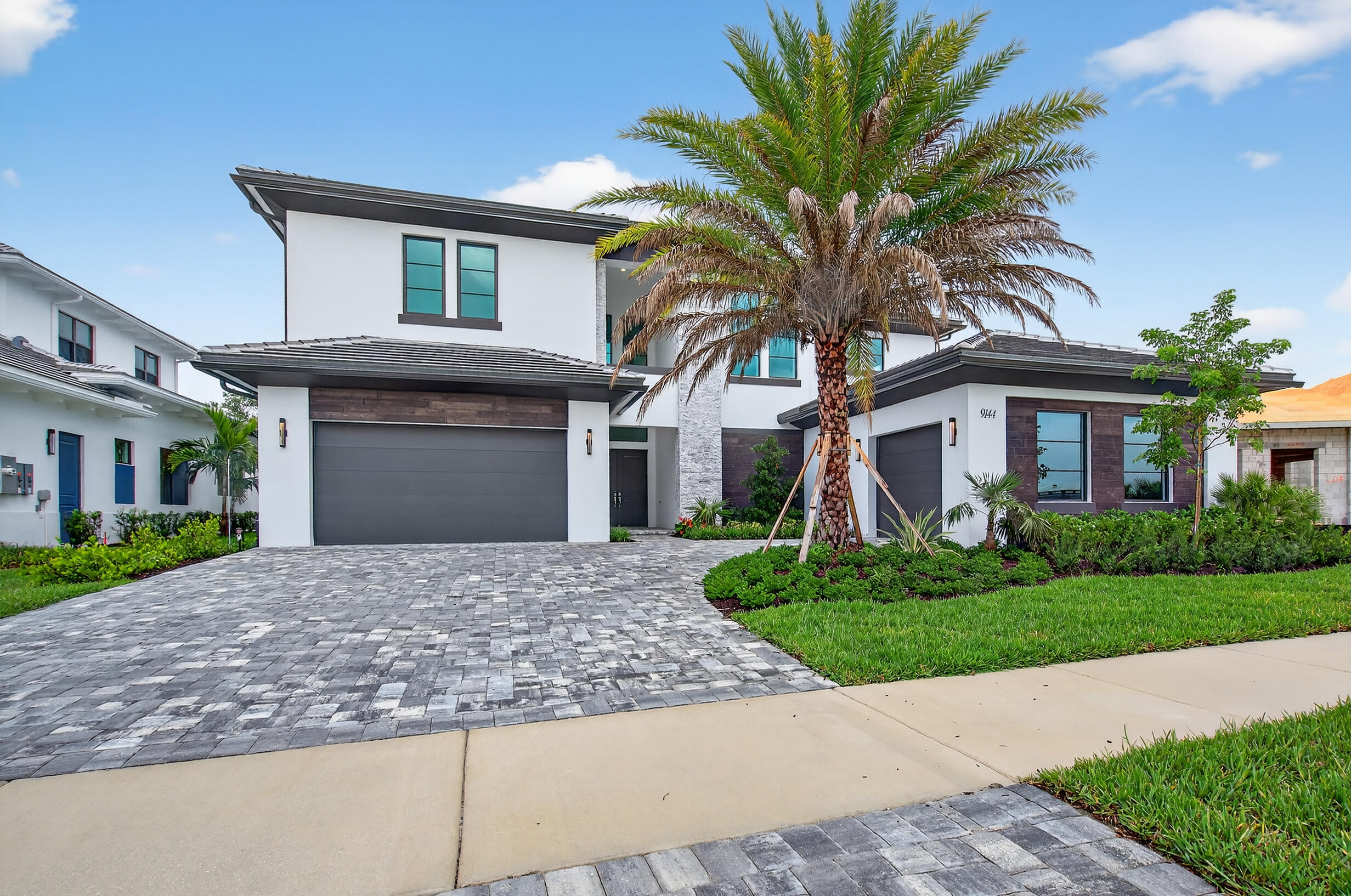 Palm Beach Gardens photo 1