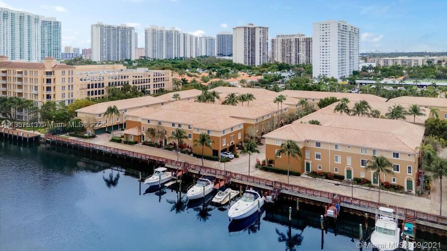 Aventura photo 4