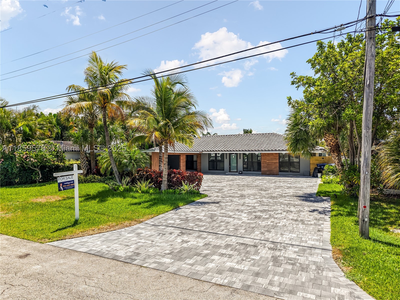 Wilton Manors photo 1