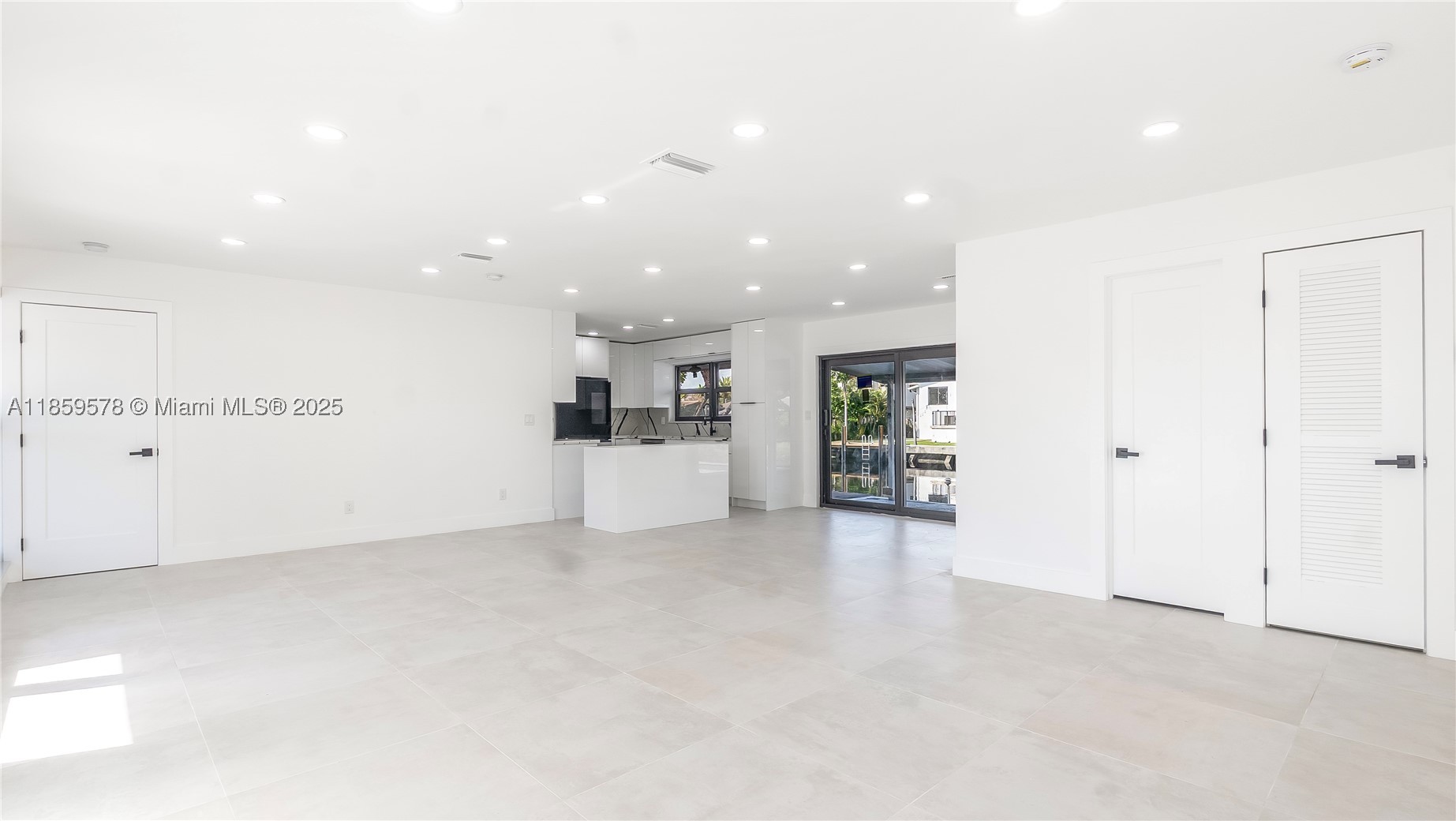 Wilton Manors photo 3
