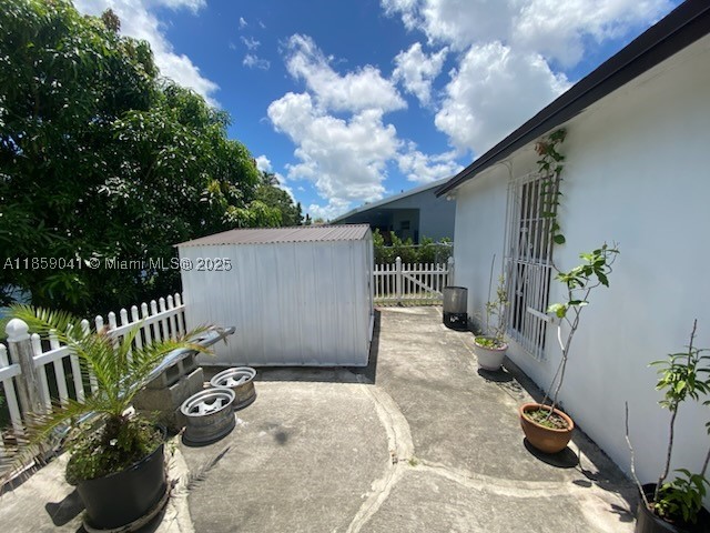 Homestead photo 5