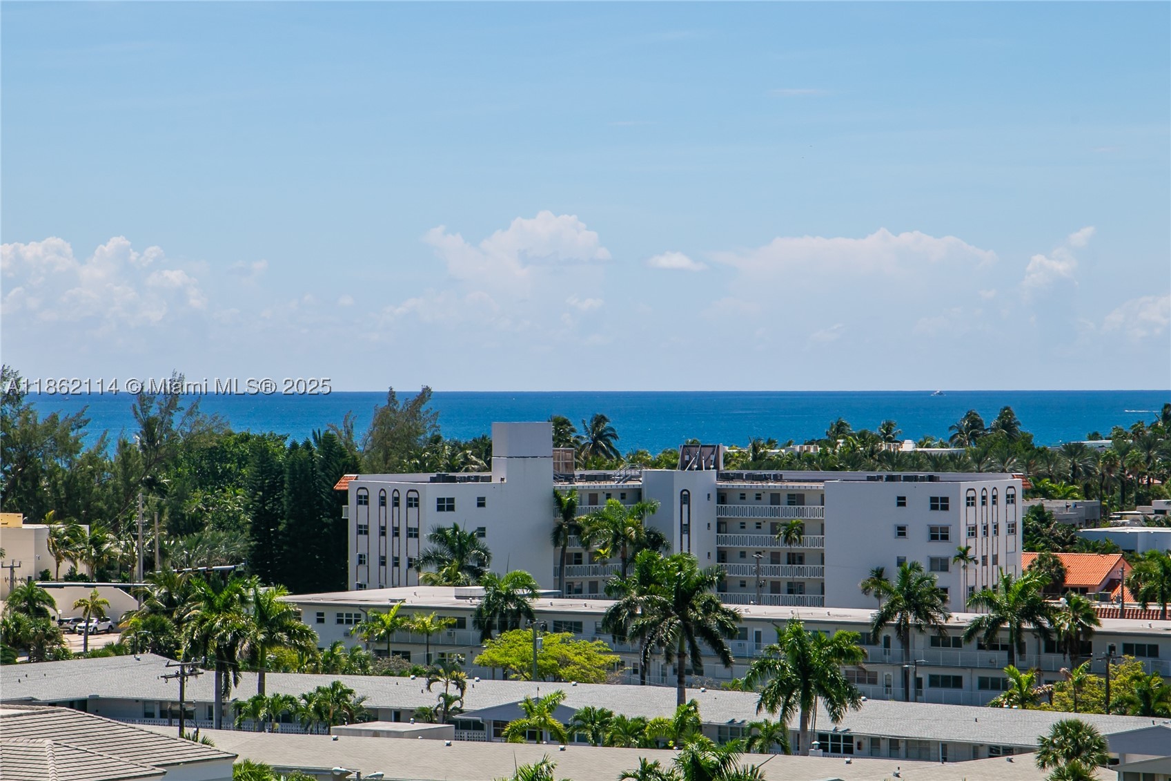 Hallandale Beach photo 3