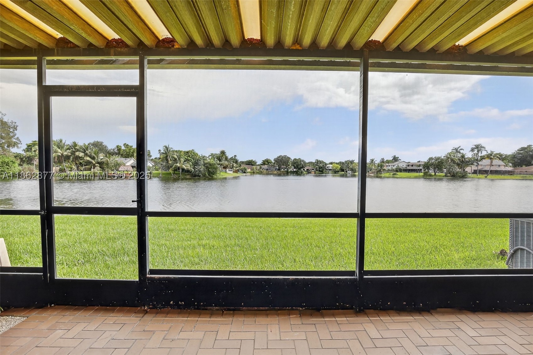 Pembroke Pines photo 2