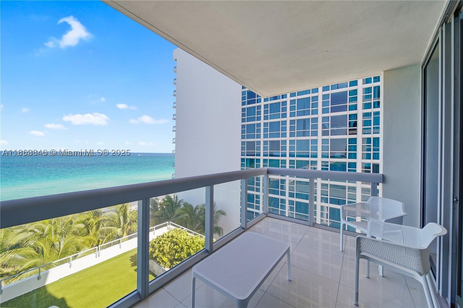 Miami Beach photo 2