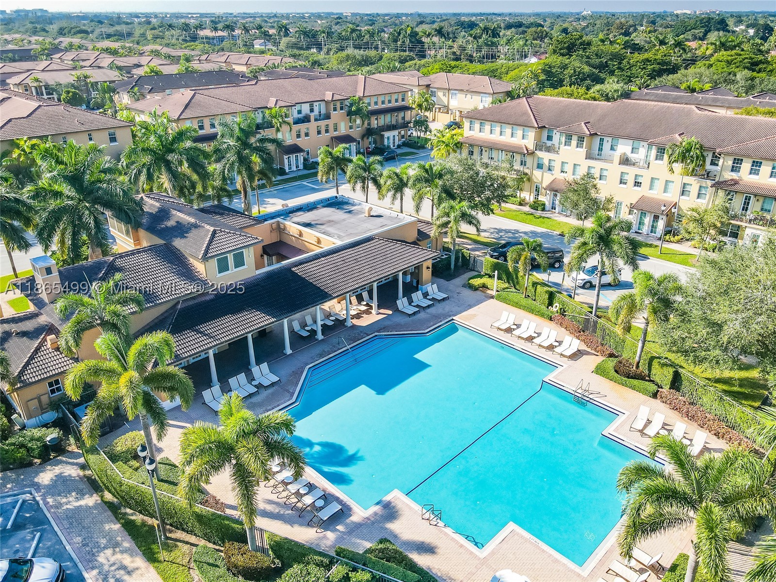 Pembroke Pines photo 4