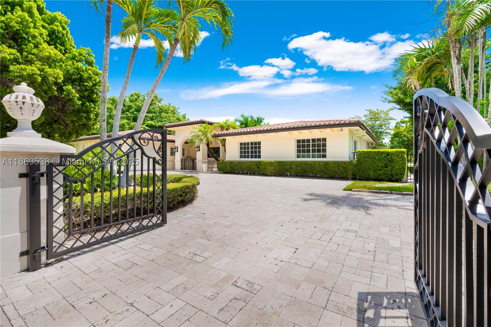 Coral Gables photo 2