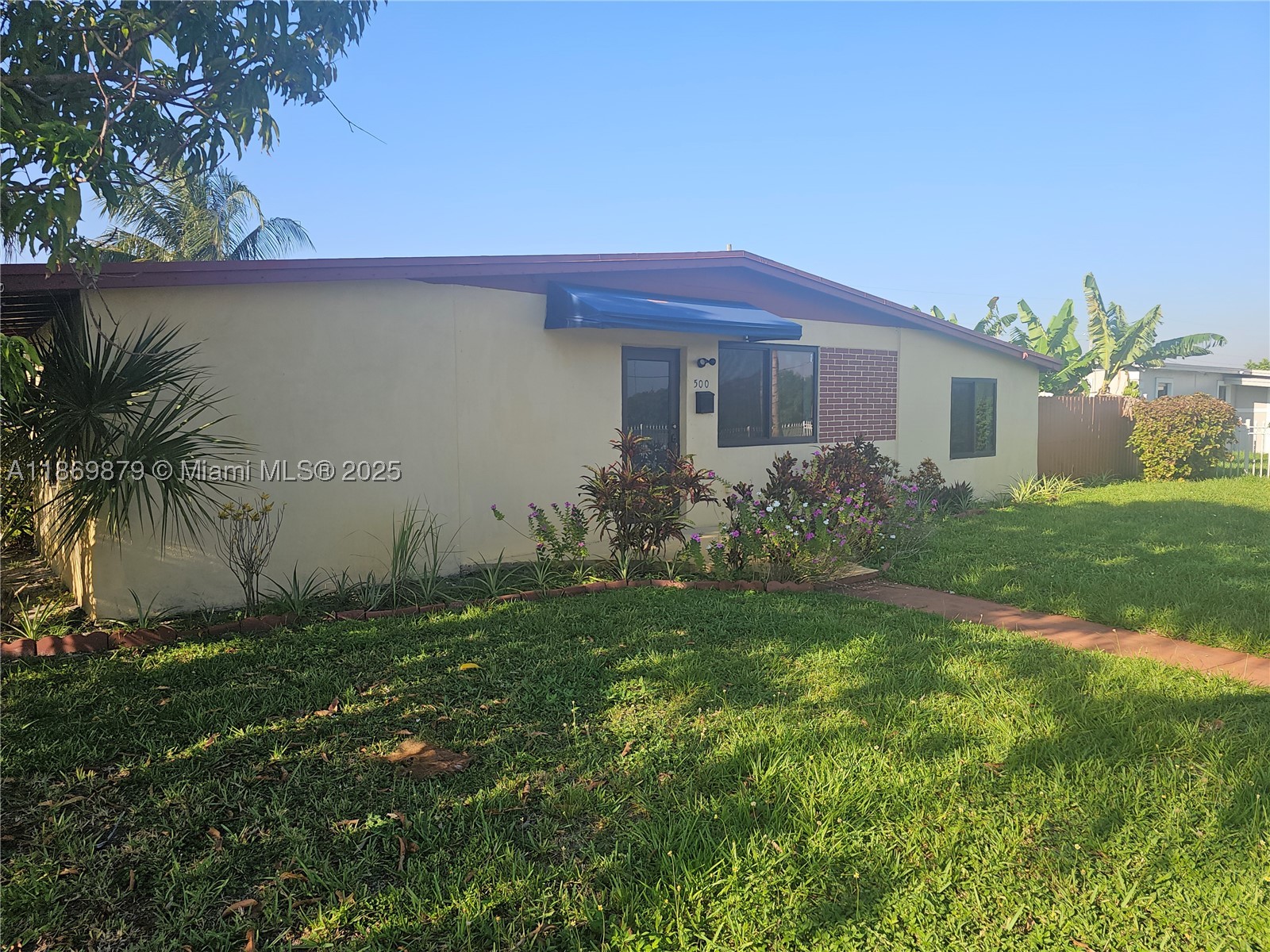Miami Gardens photo 1