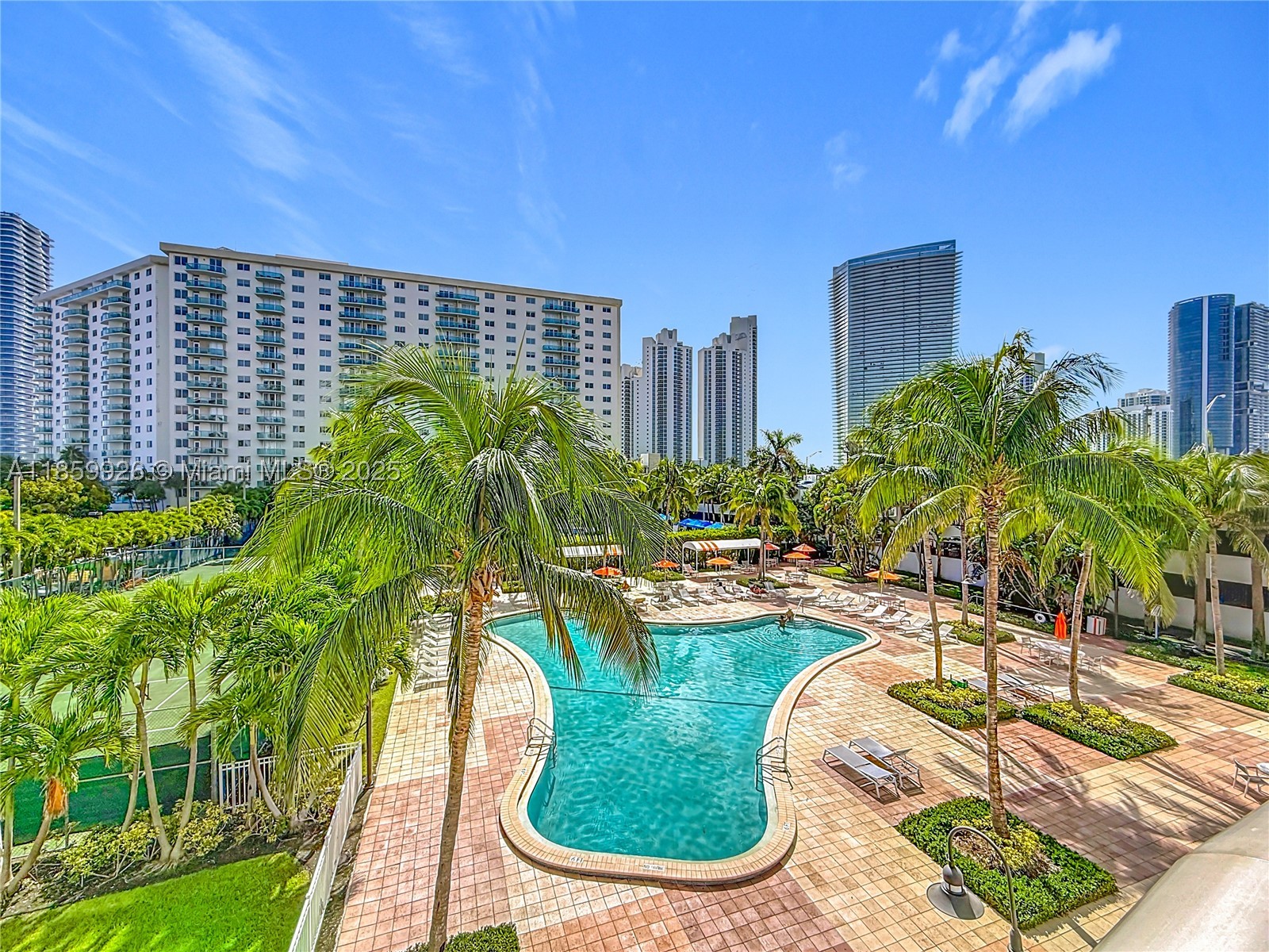 Sunny Isles Beach photo 3
