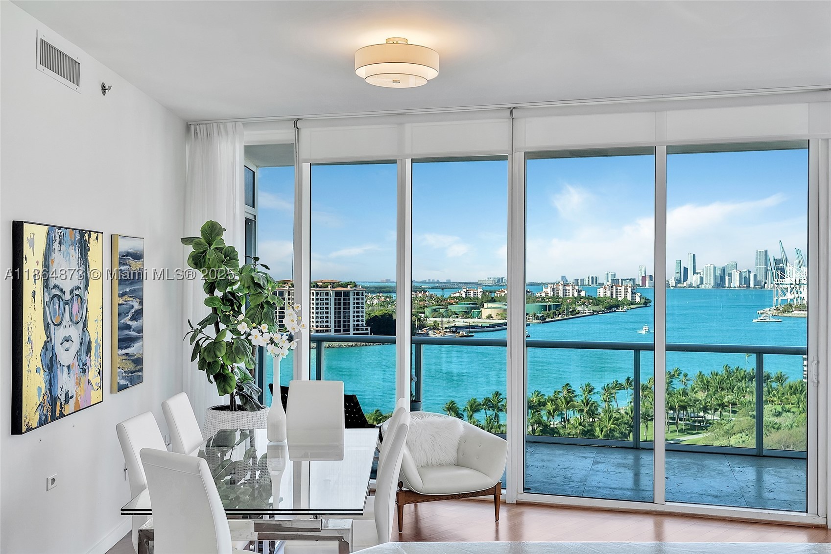 Miami Beach photo 1