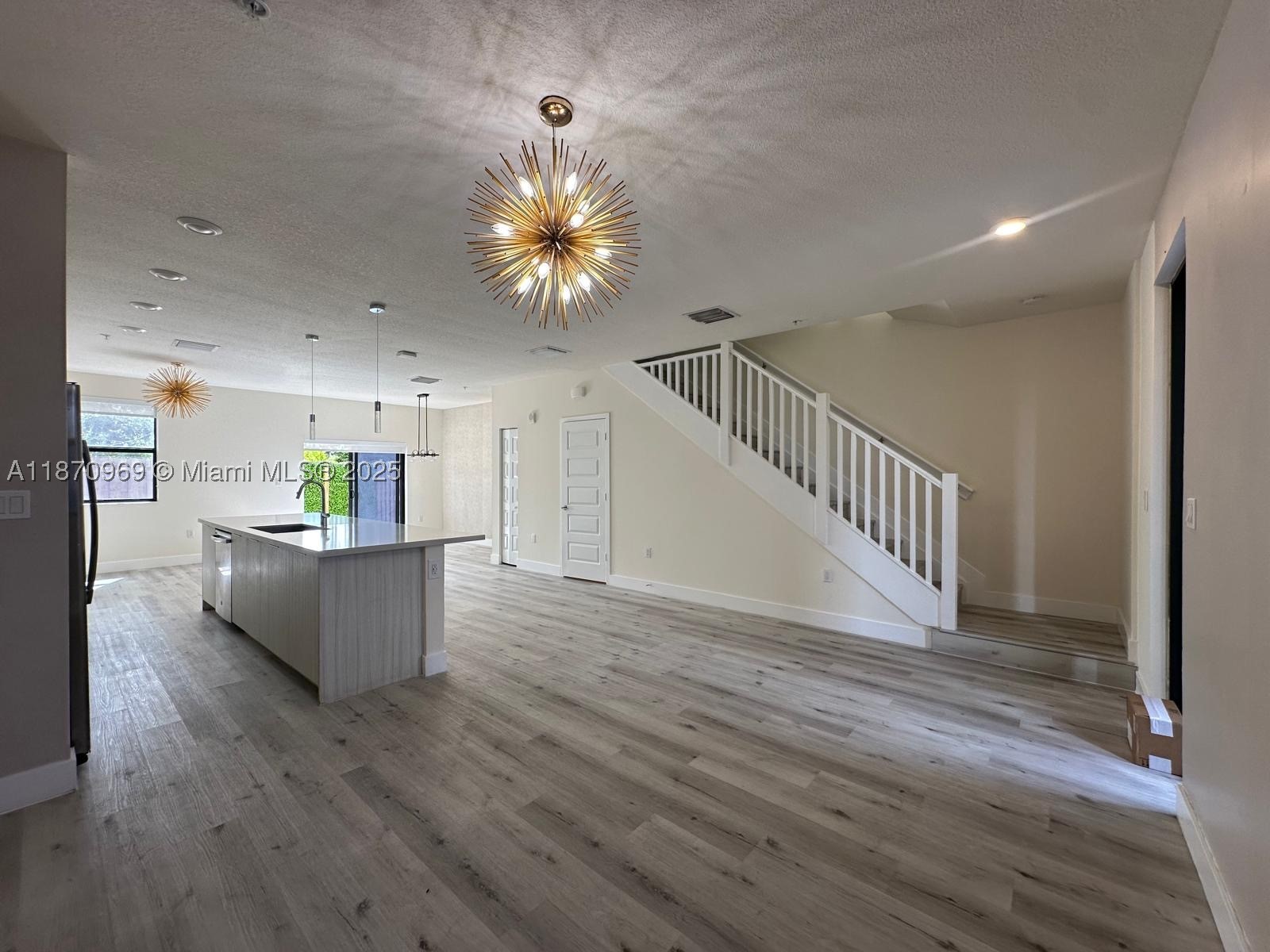 Doral photo 2