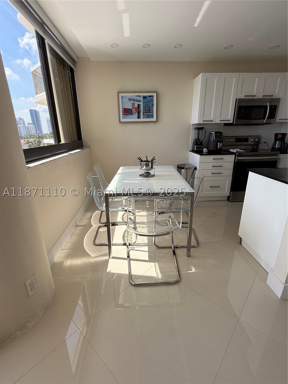 Aventura photo 4
