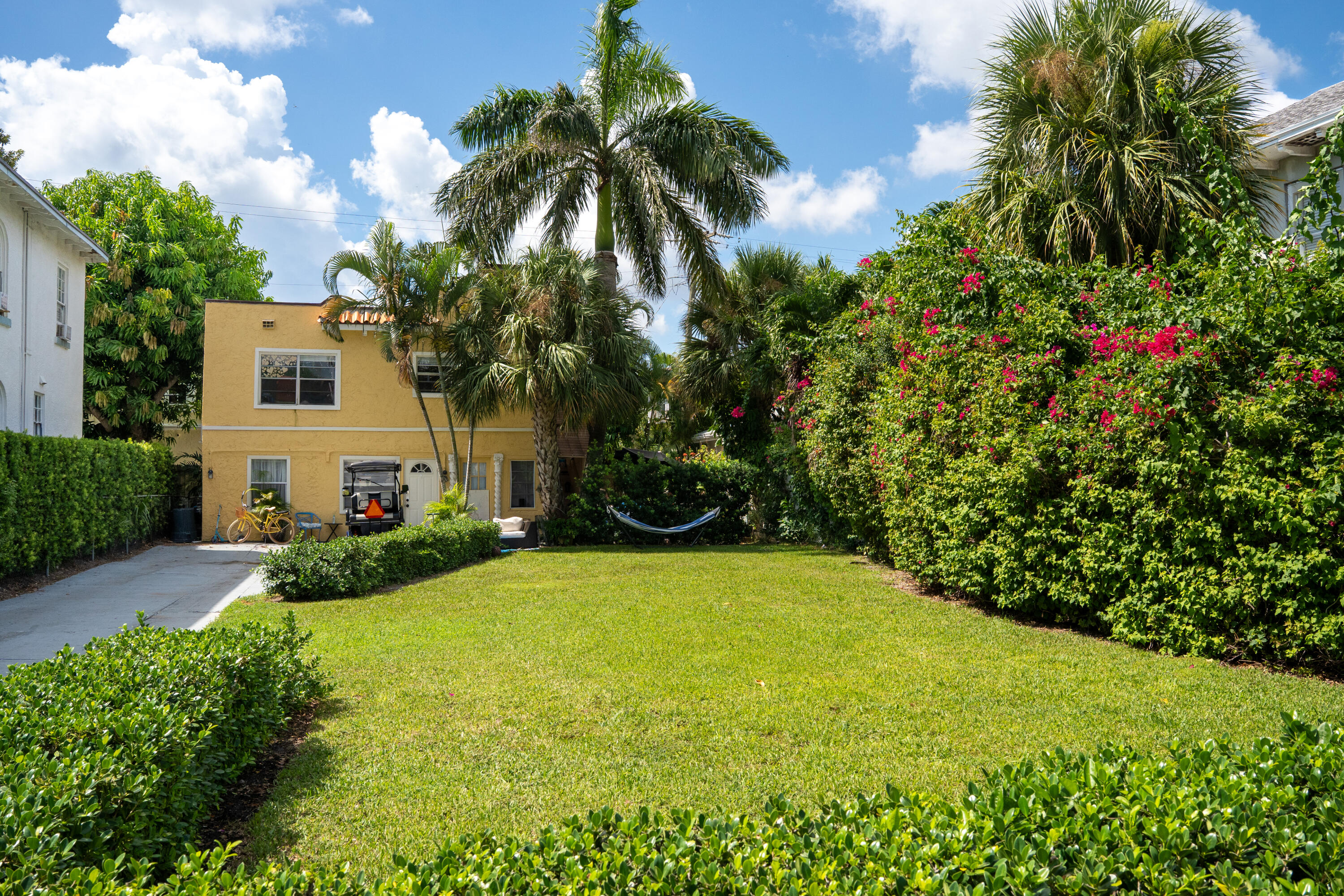 Palm Beach photo 1