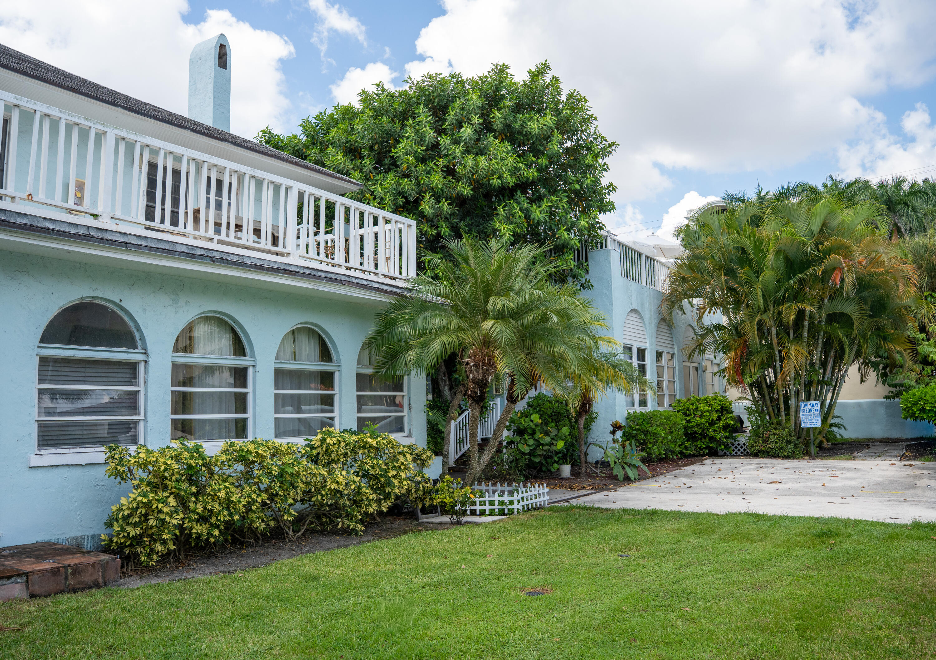 Palm Beach photo 1