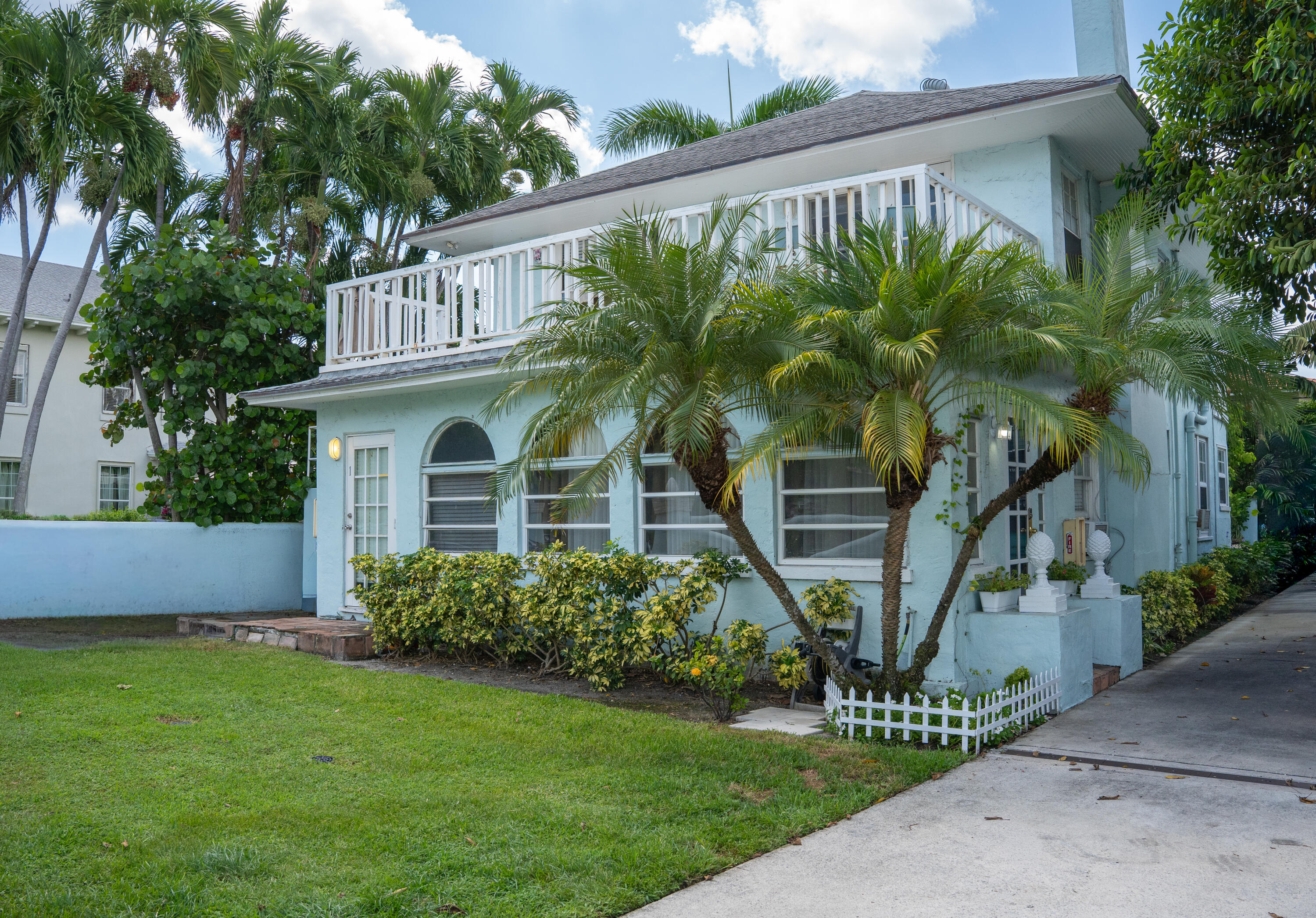 Palm Beach photo 2