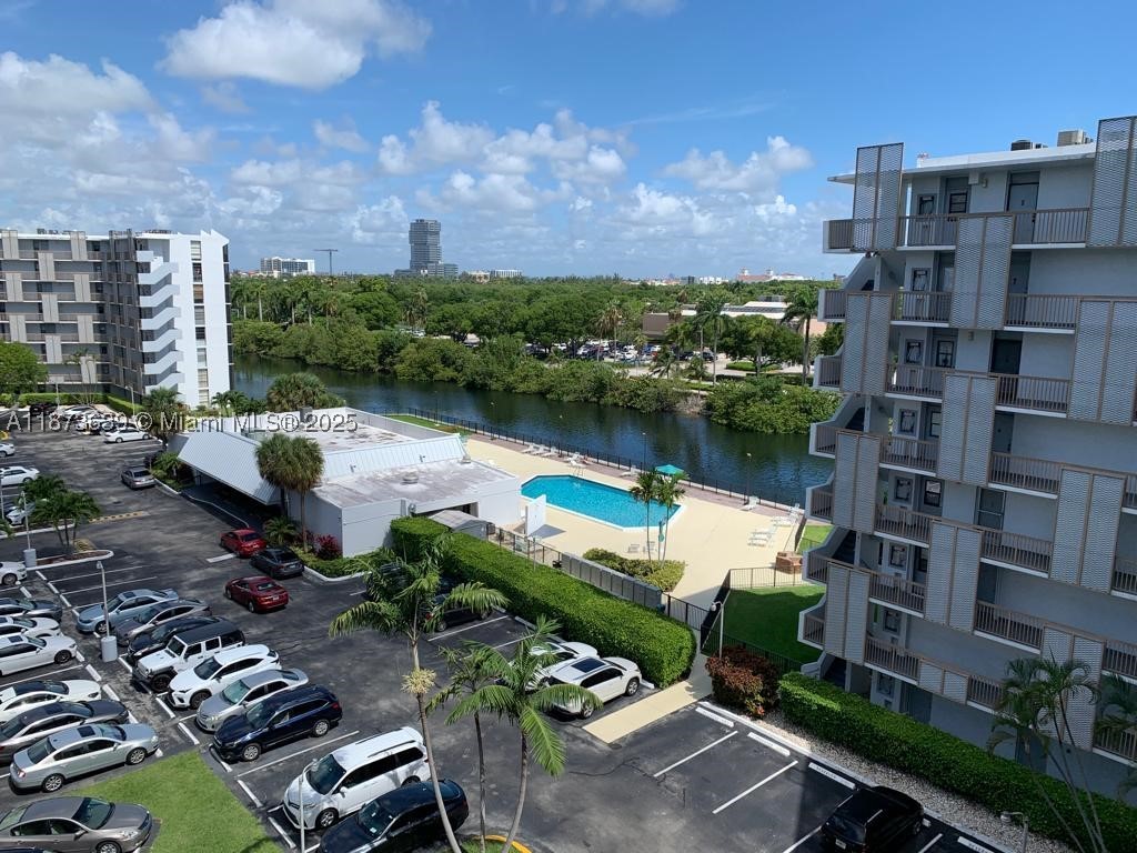 Aventura photo 2