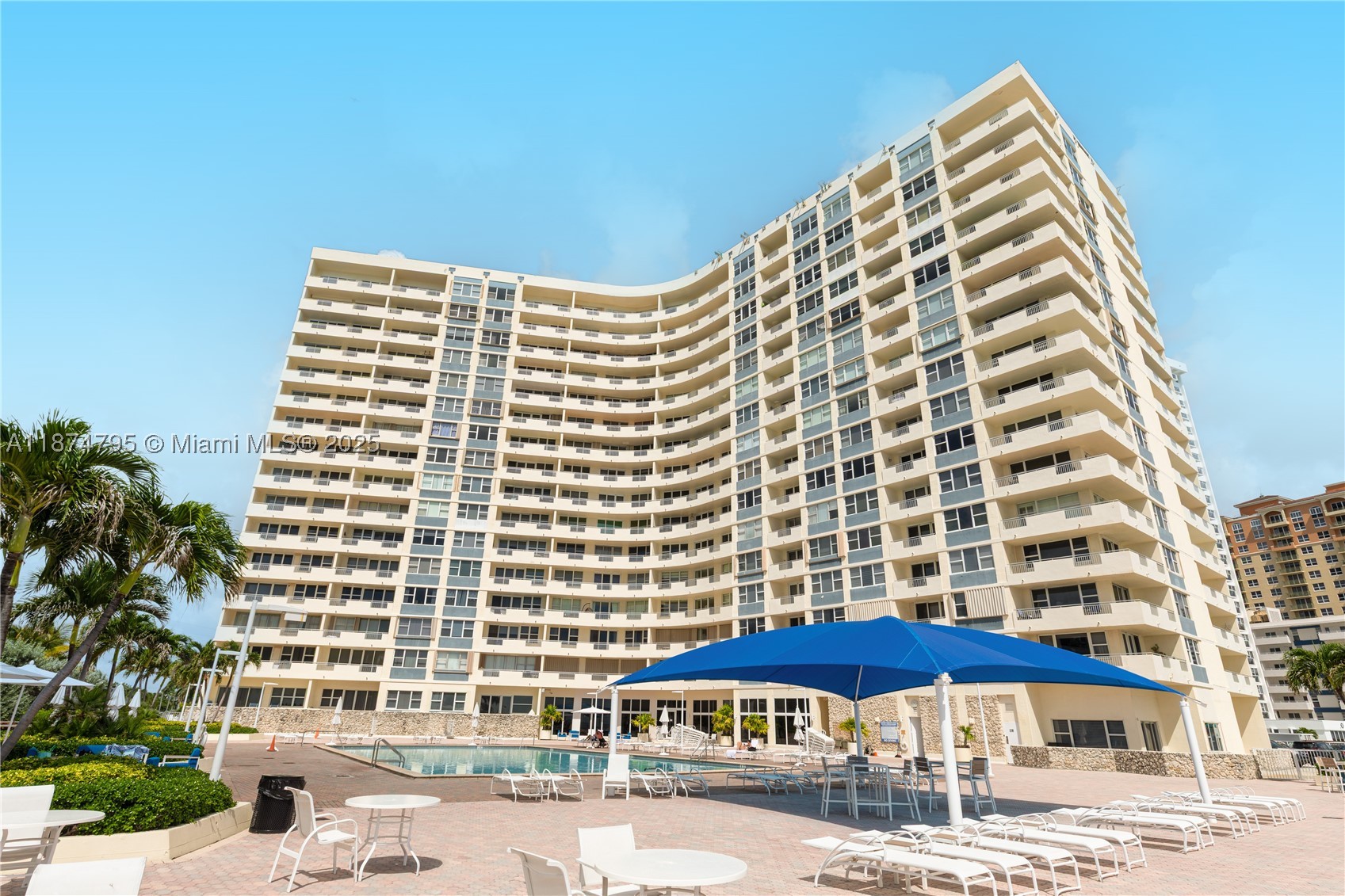 Hallandale Beach photo 1
