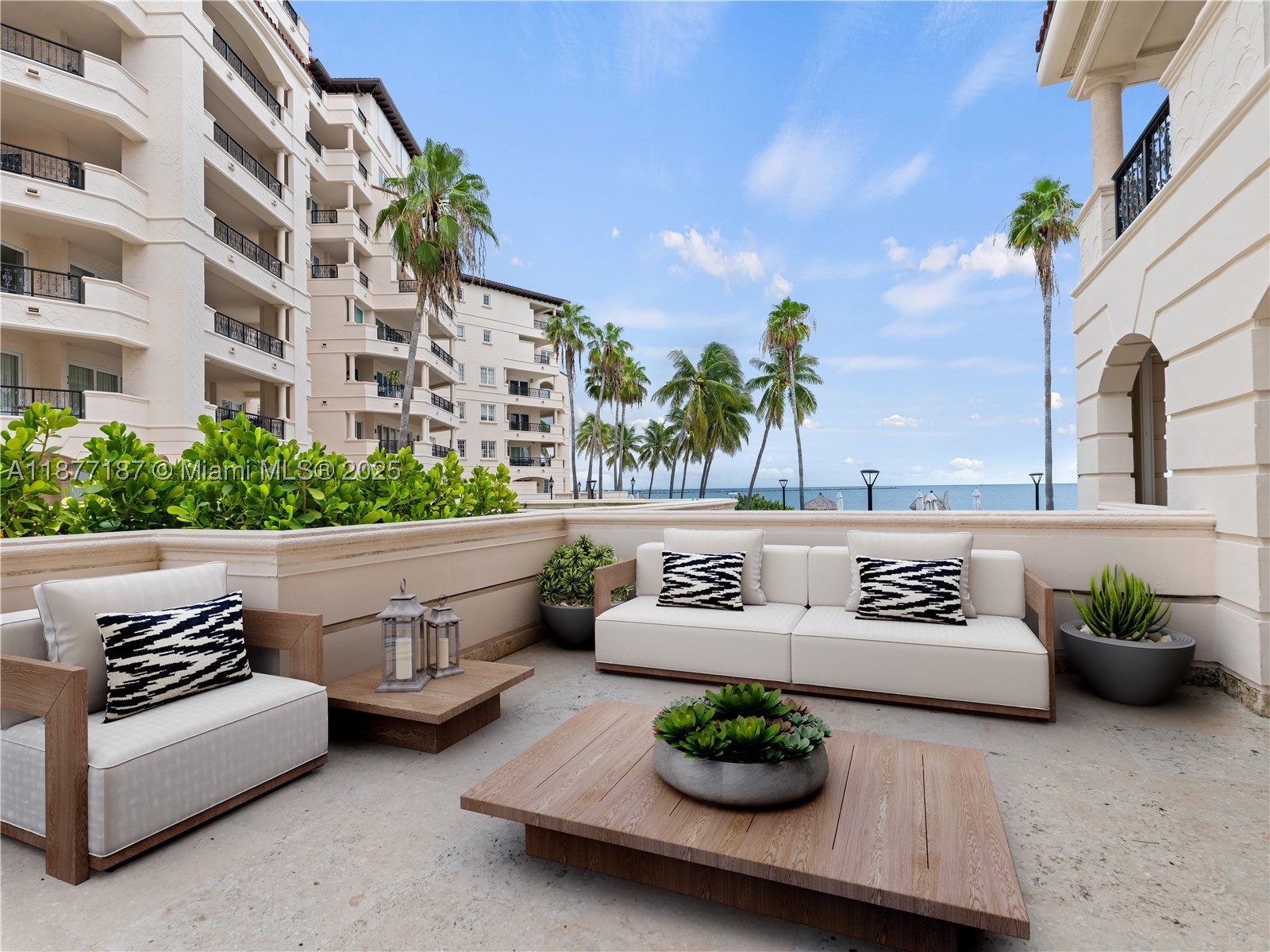 Miami Beach photo 2