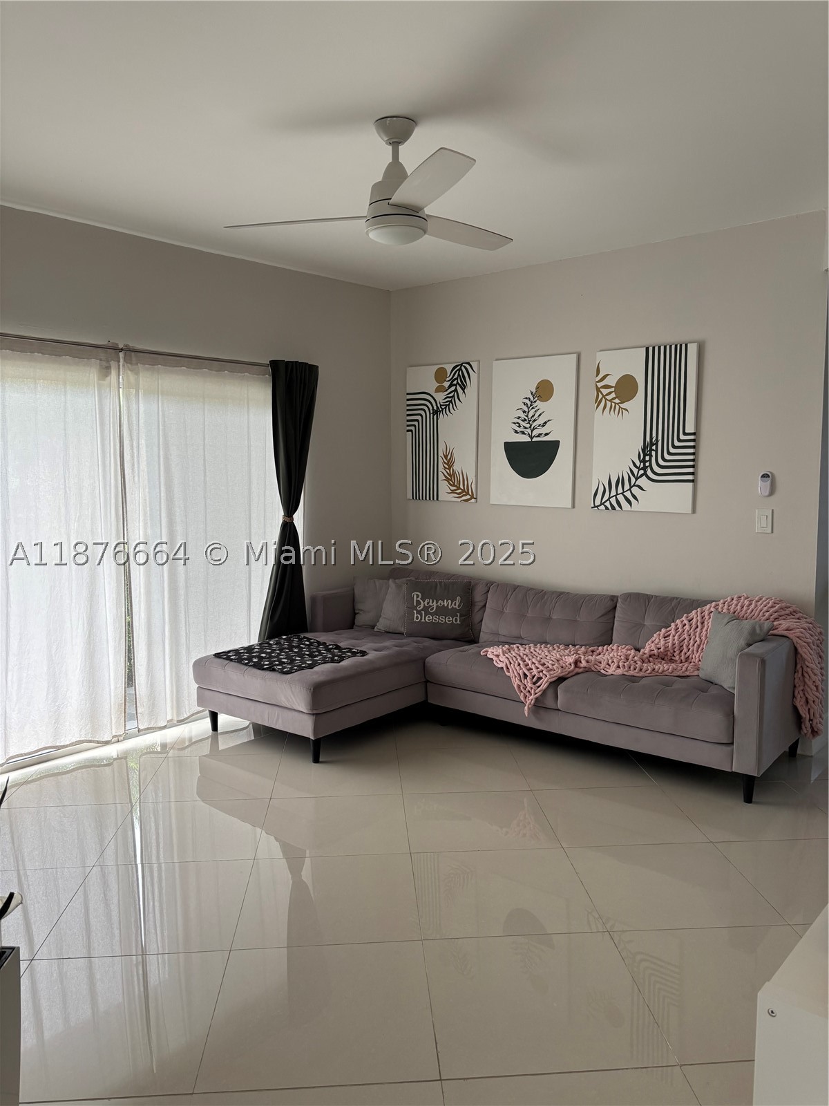 Pembroke Pines photo 1