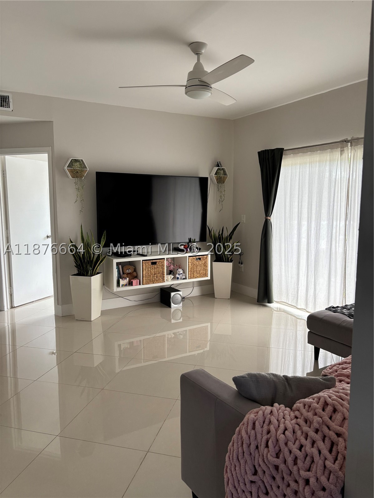 Pembroke Pines photo 2