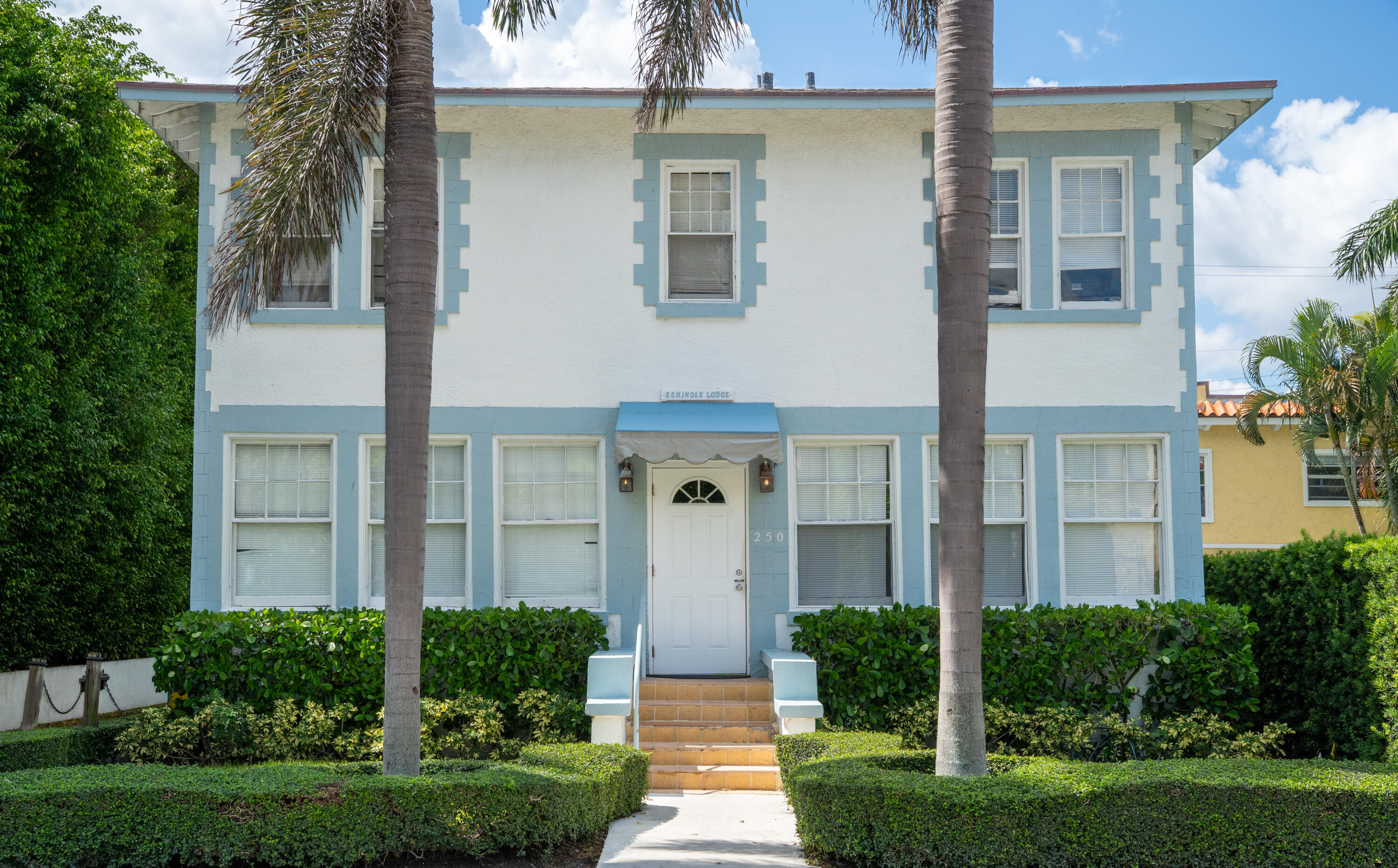 Palm Beach photo 1