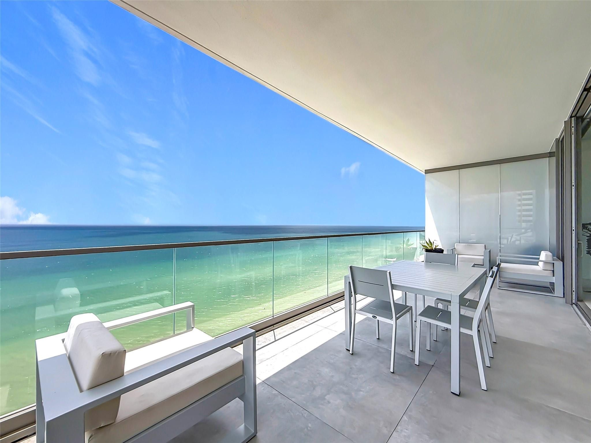 Hallandale Beach photo 4