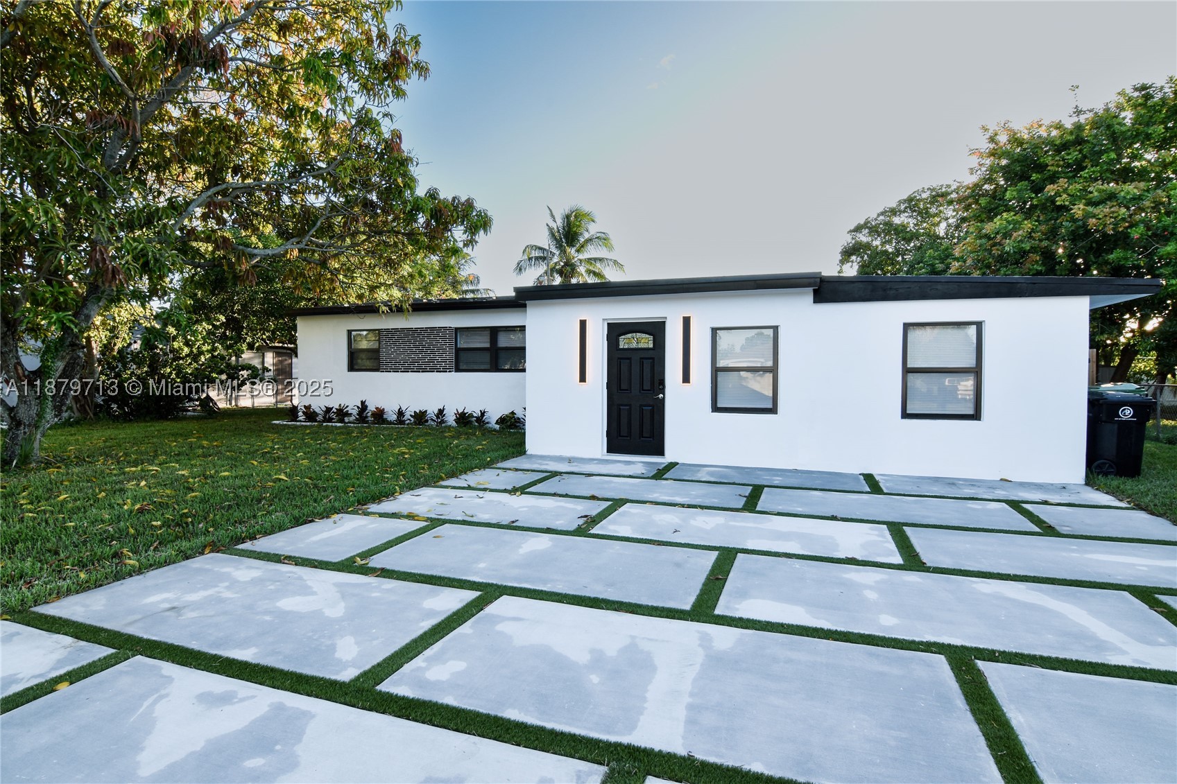 Fort Lauderdale photo 1
