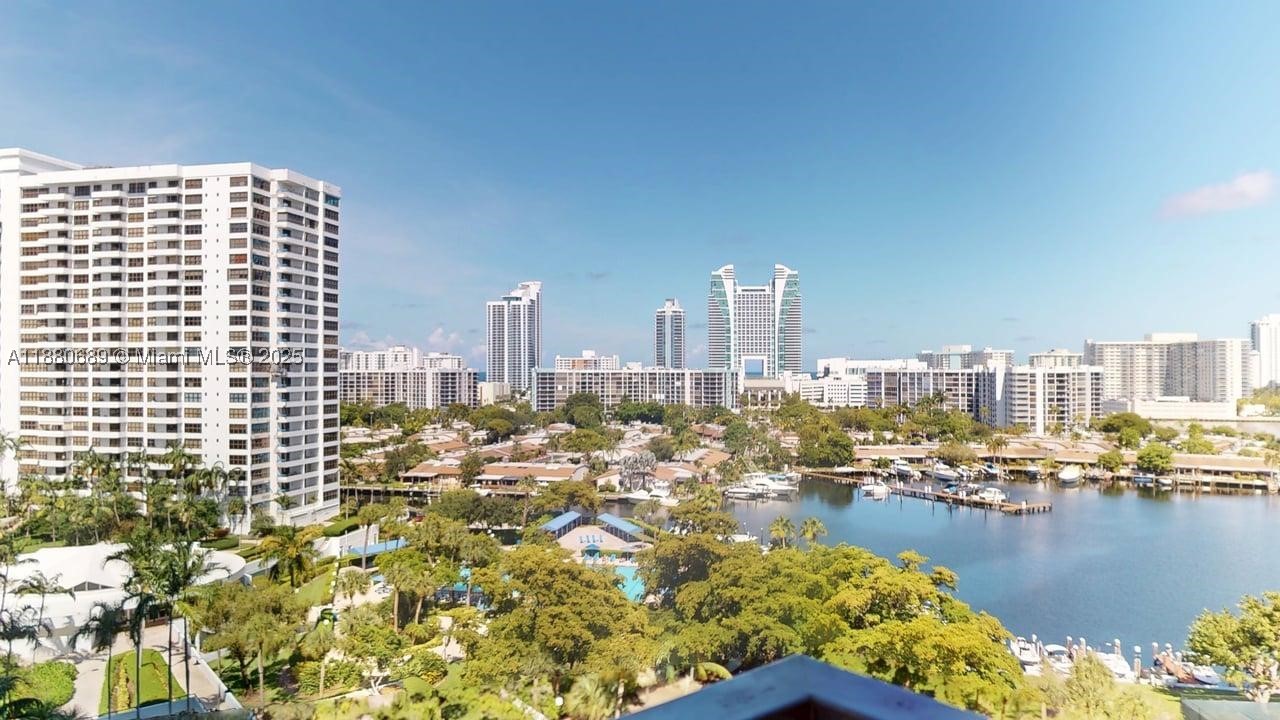 Hallandale Beach photo 4